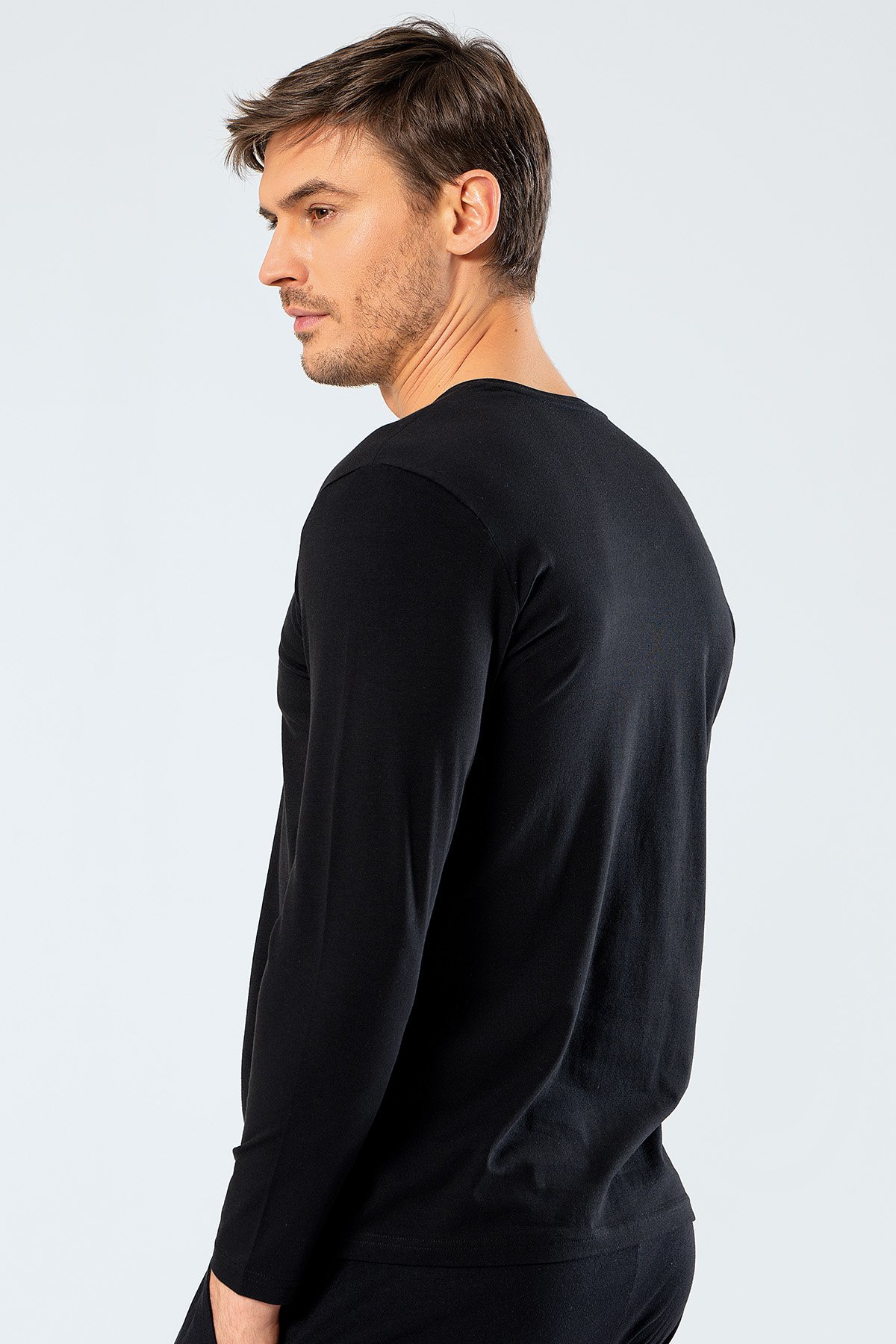 Cacharel 1334 Siyah Erkek Erkek Siyah V Yaka Uzun Kollu Sweatshirt