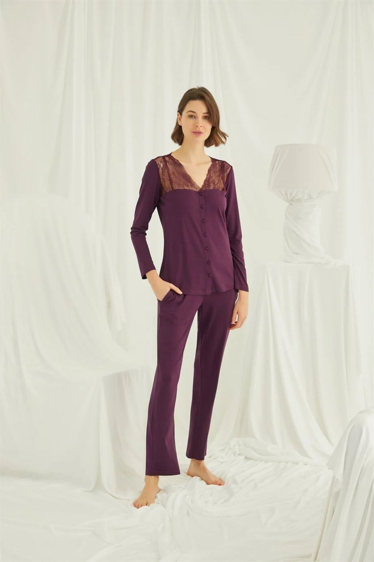 Monamise Kadın Bordo Omzu Dantelli Önü Boydan Düğmeli Pijama Takımı 19230