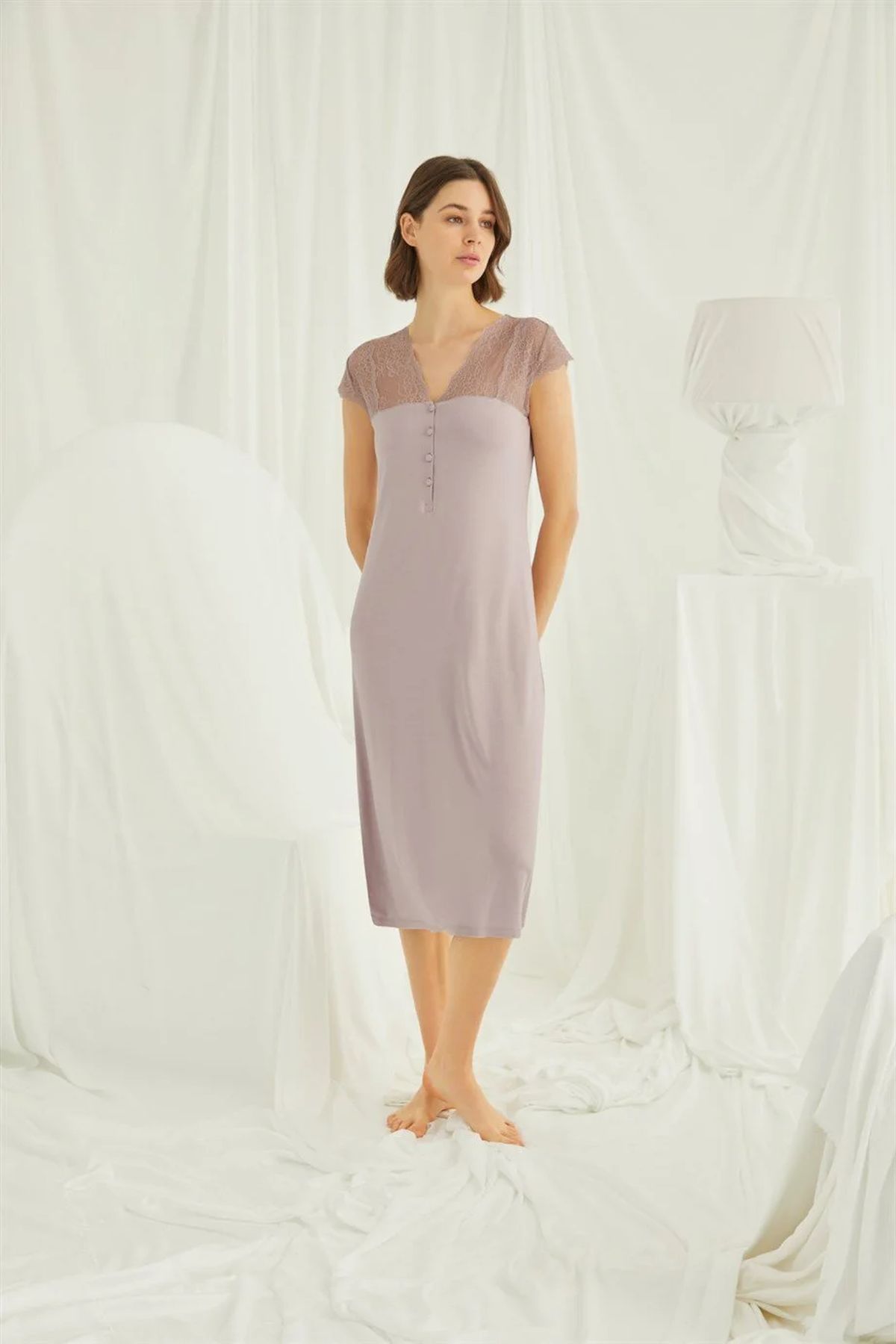 Monamise Kadın Vizon Dantelli Yakası Düğmeli Gecelik 18436