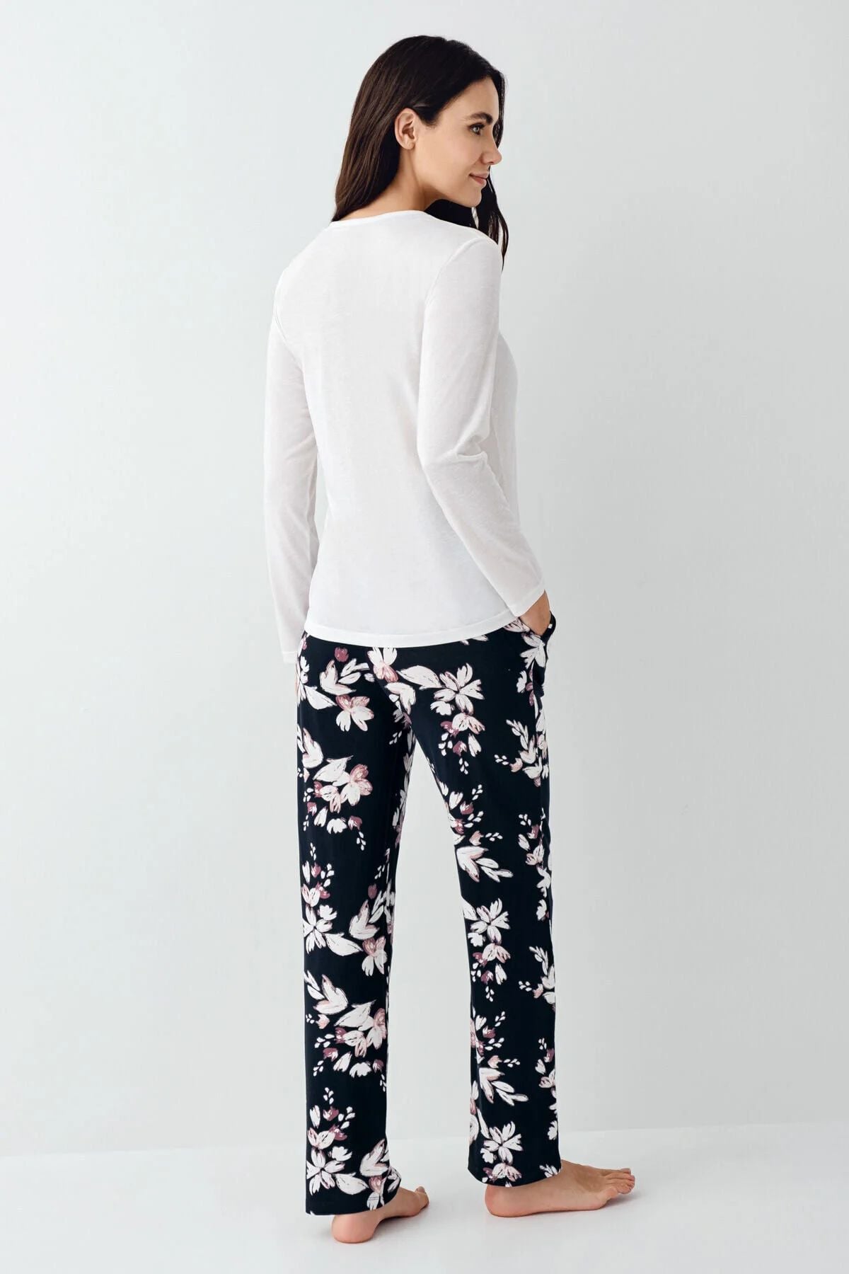 Pierre Cardin 9106 Kadın Beyaz Uzun Kollu Yuvarlak Yaka Pijama Takımı