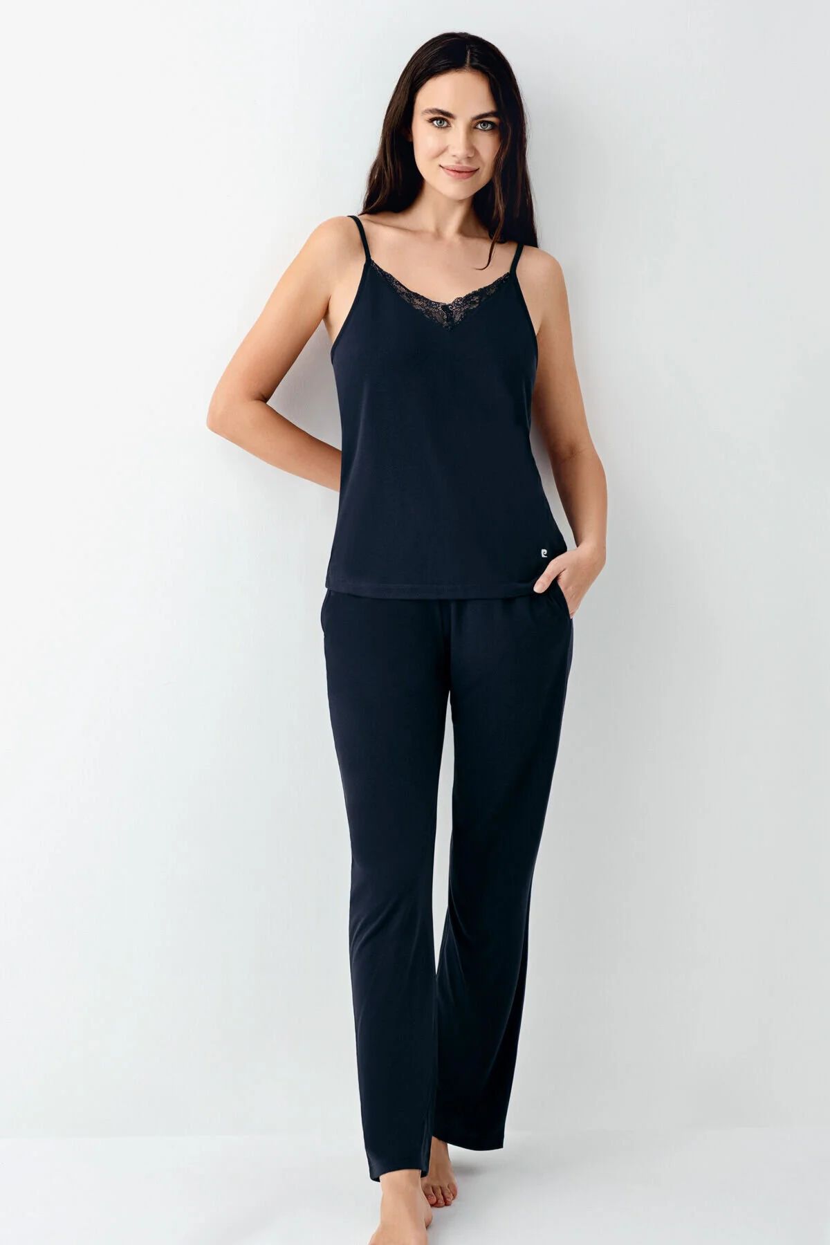 Pierre Cardin 9108 Kadın Siyah Sabahlıklı İp Askılı Dantel Detaylı 3Lü Pijama Takımı