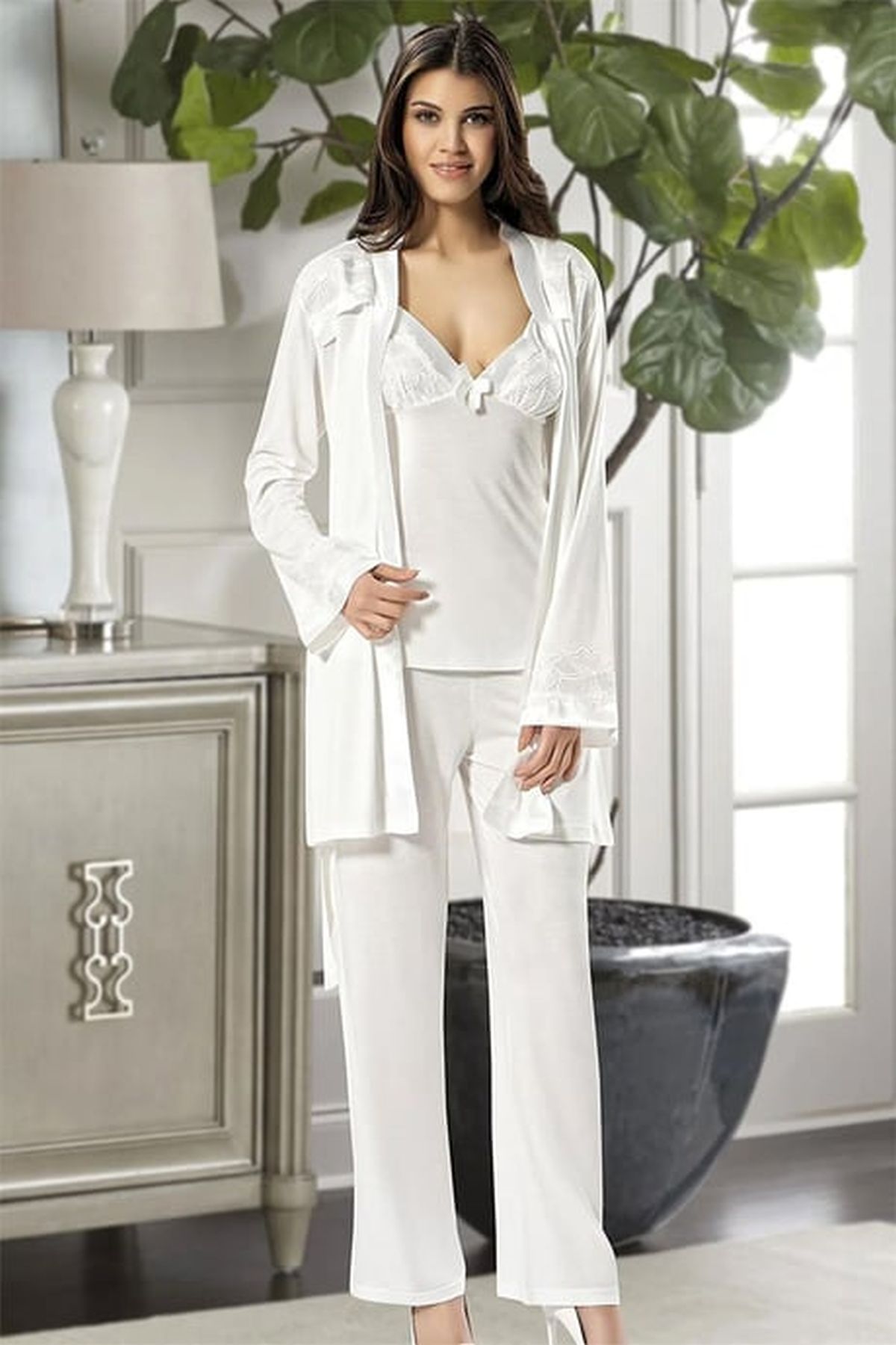 Xses 2030 Kadın Ekru Sabahlıklı Pijama Takım