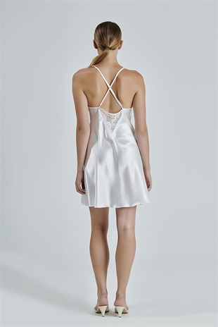 Kadın Ekru Saten Çeyiz Seti 6 Parça Dantelli Sabahlık Gecelik Pijama Şortlu Takım