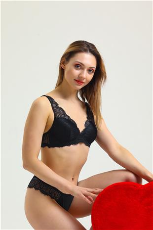 Magic Form 3685 Kadın Siyah İnce Dantelli Süngerli Sütyen