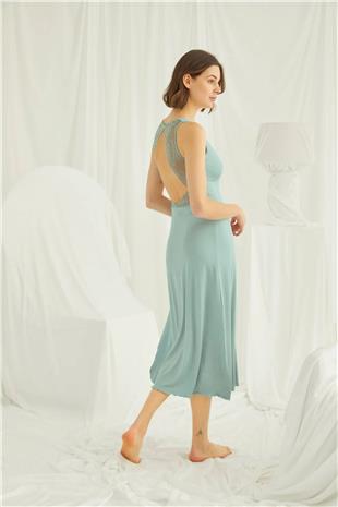 Monamise Kadın Açık Yeşil Göğüs ve Sırt Dekoteli Brode Dantelli Yırtmaçlı Gecelik 18464