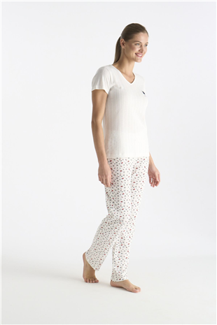 U.S. Polo Assn. 20275 Kadın Ekru Kısa Kollu V Yaka Pijama Takımı