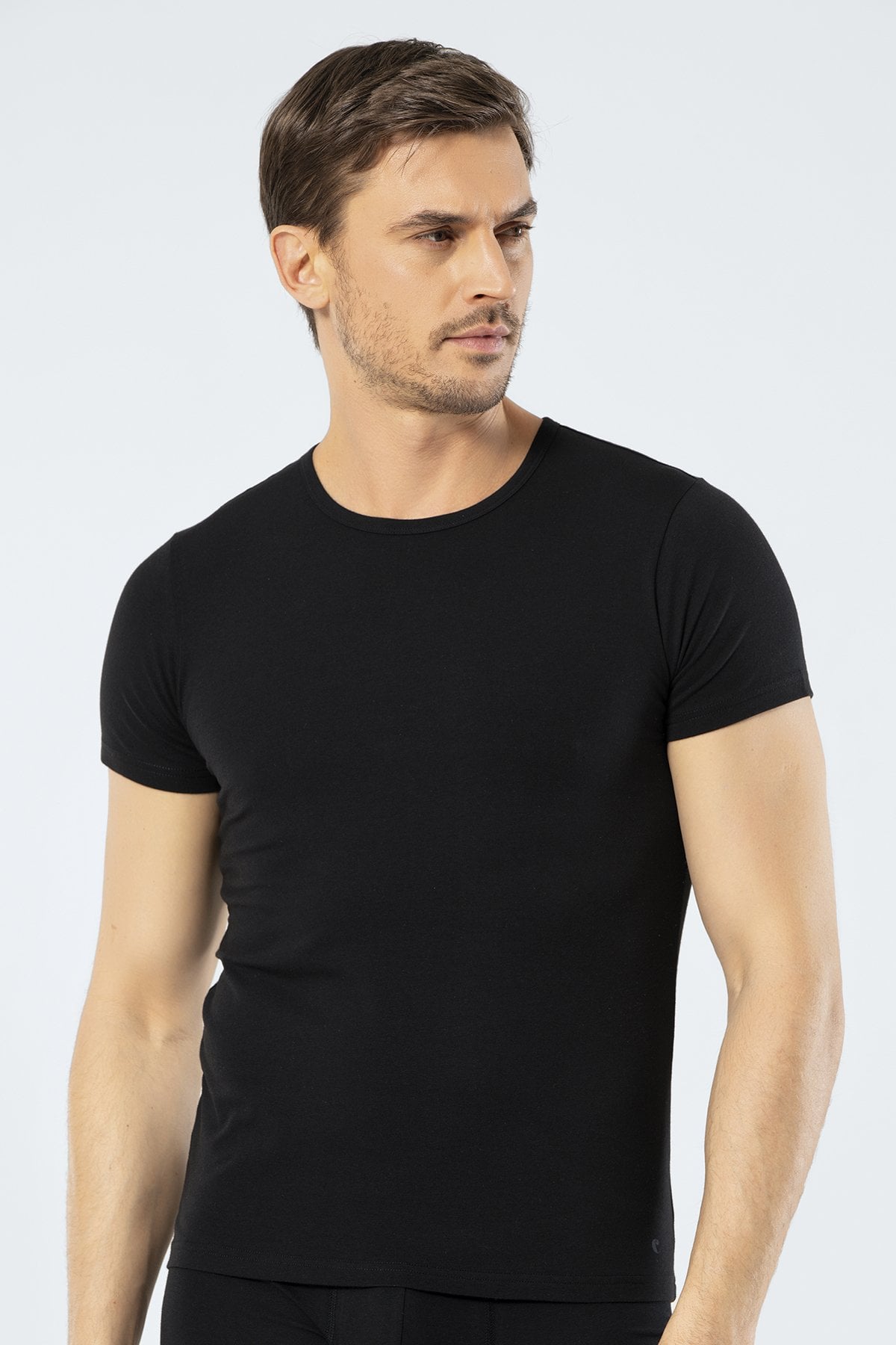 Cacharel 1305 Siyah Erkek O Yaka Kısa Kollu T-ShirtT-ShirtCacharel