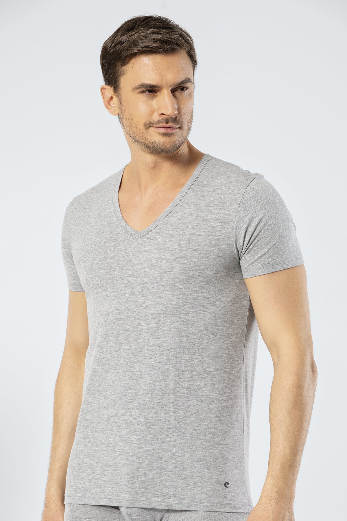 Cacharel 1306 Gri Melanj Erkek V Yaka Kısa Kollu T-ShirtT-ShirtCacharel