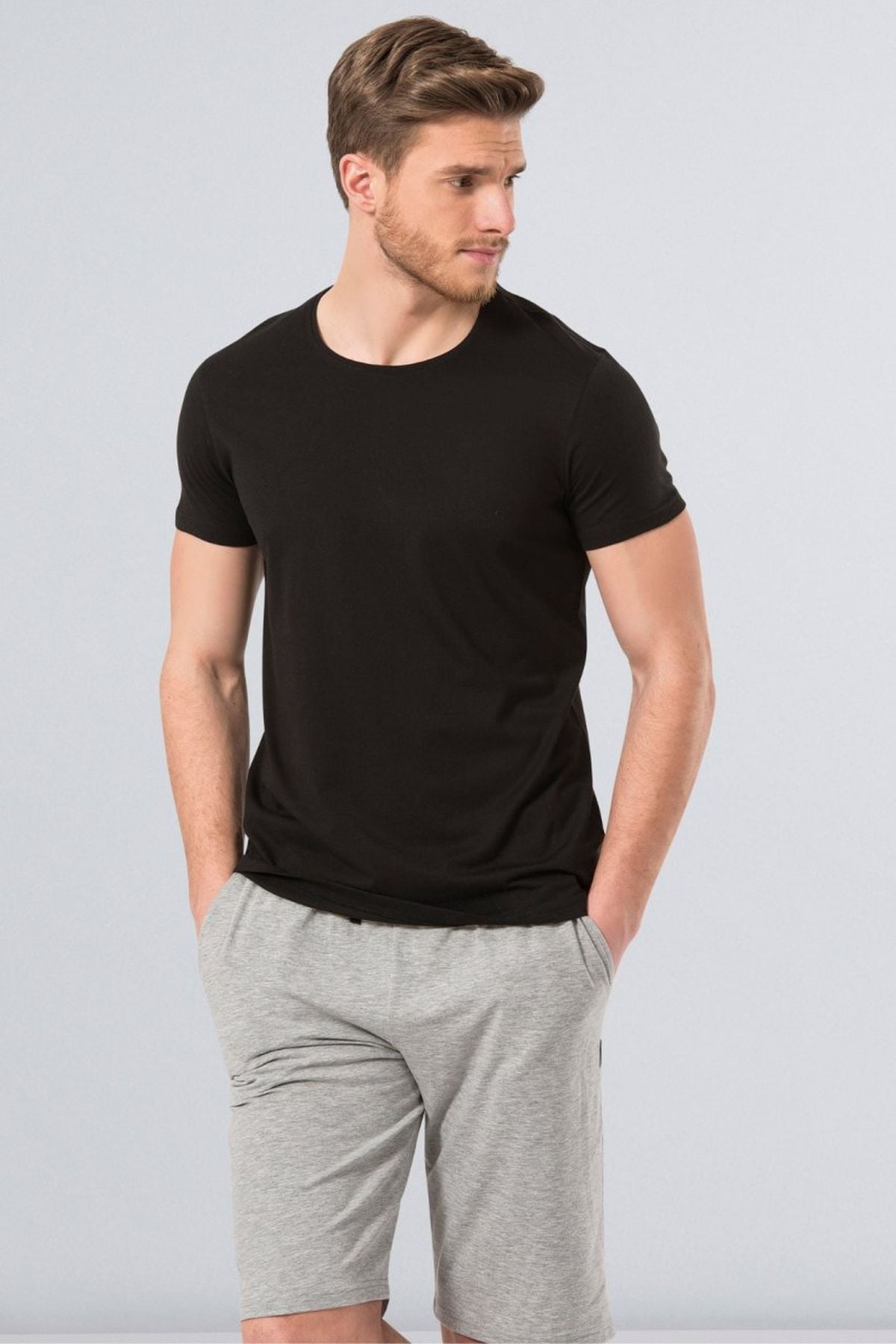 Cacharel 2169 Siyah Erkek Modal O Yaka Slim Fit T-ShirtT-ShirtCacharel