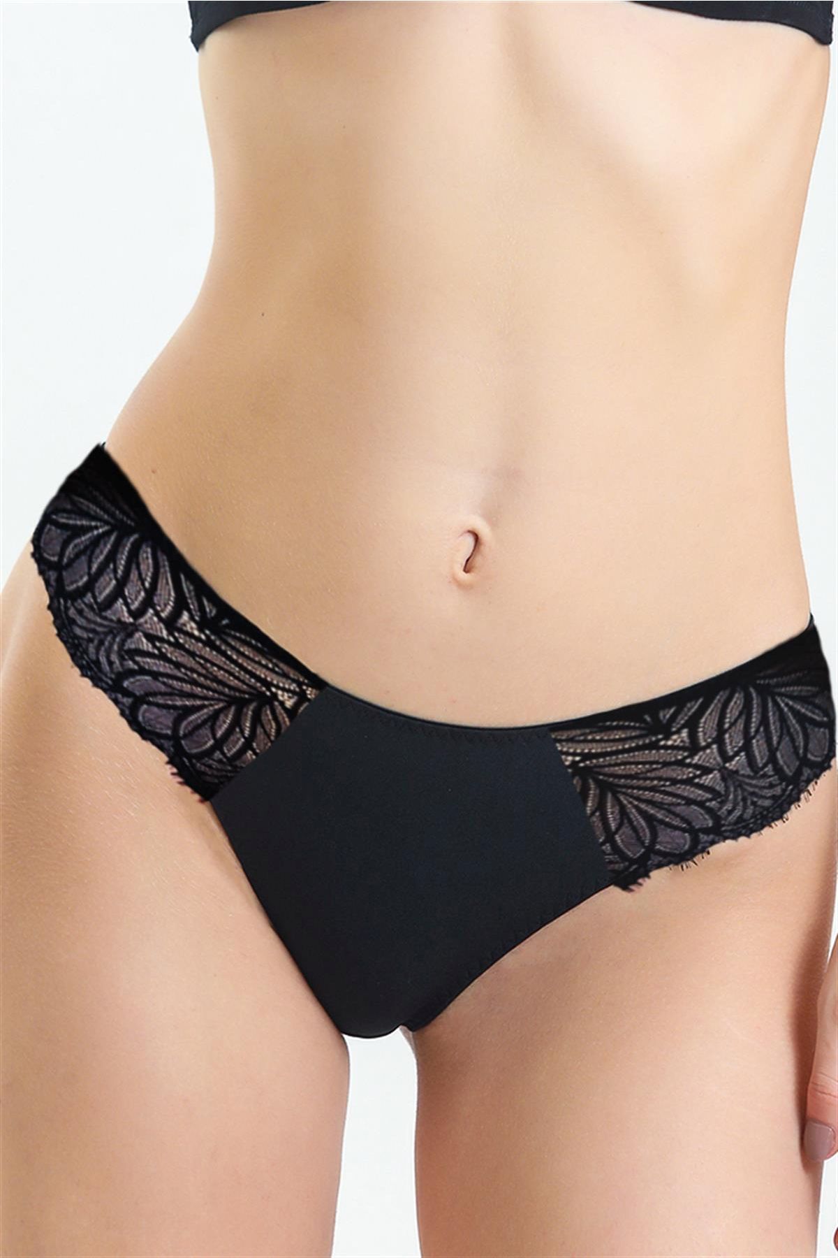 Magic Form 185 Kadın Siyah Püskül Dantelli String KülotString KülotMagic Form