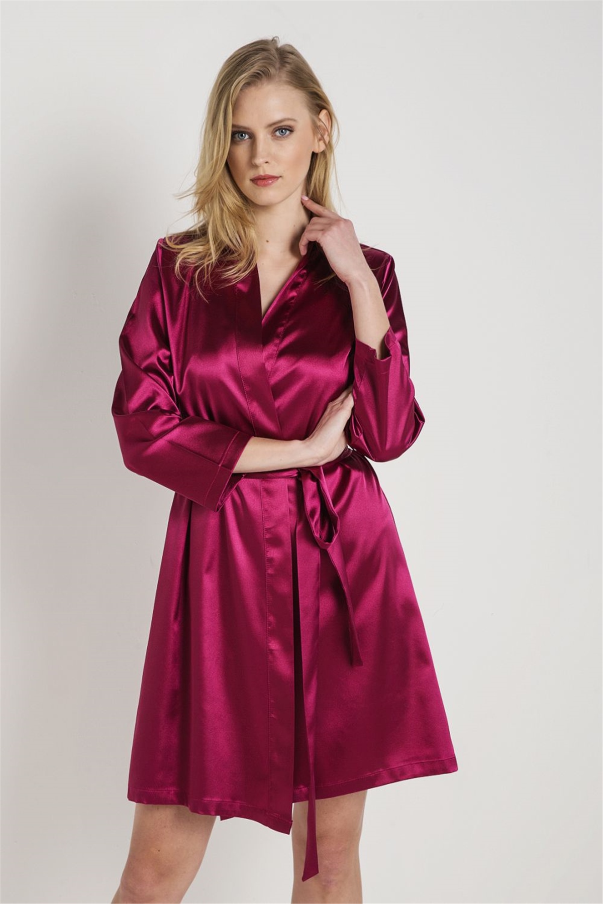 Magic Form 30427 Kadın Vişne Düz Saten Kumaşlı Bride SabahlıkKadın SabahlıkMagic Form