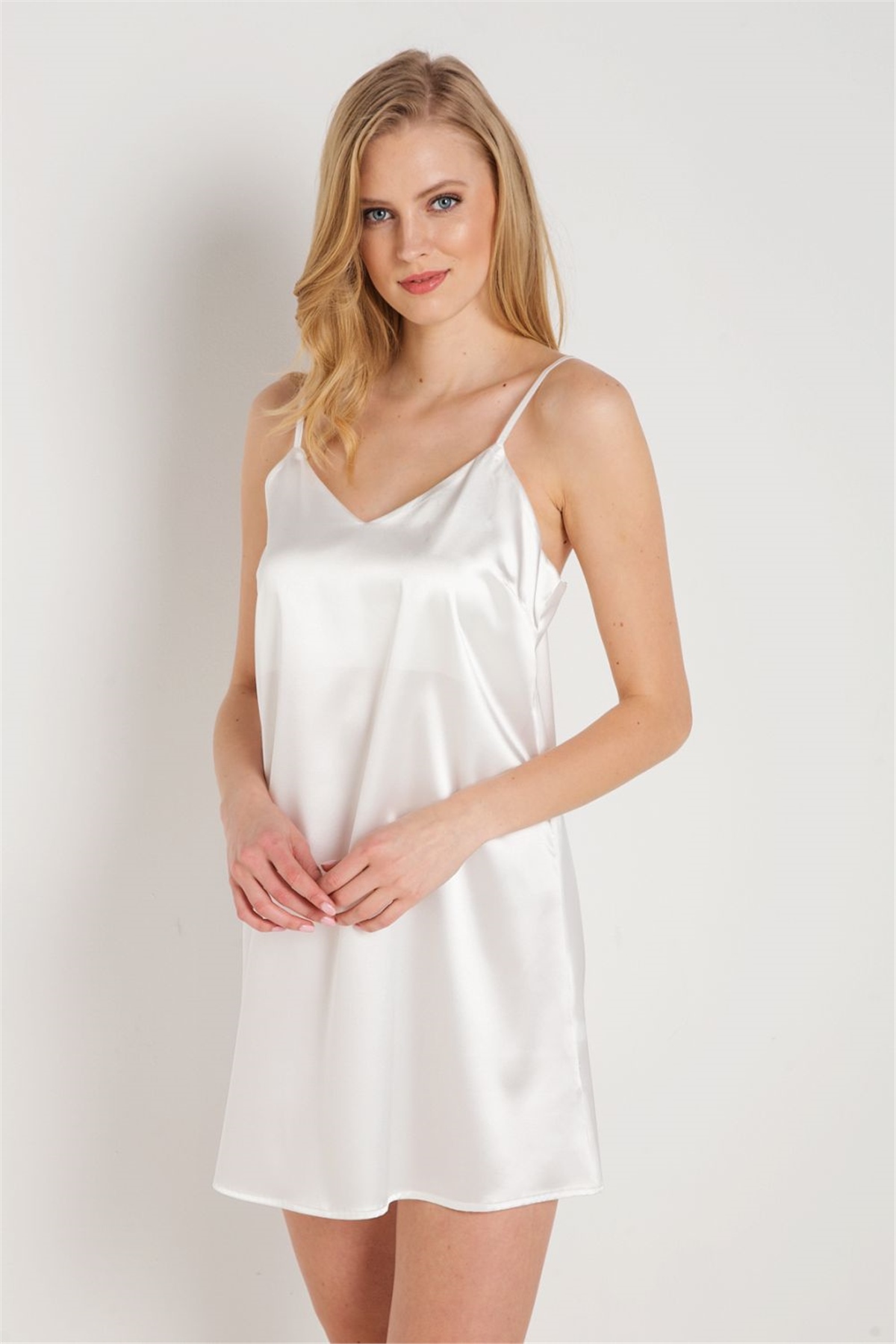 Magic Form 7270 Kadın Ekru Askılı Saten GecelikKadın GecelikMagic Form