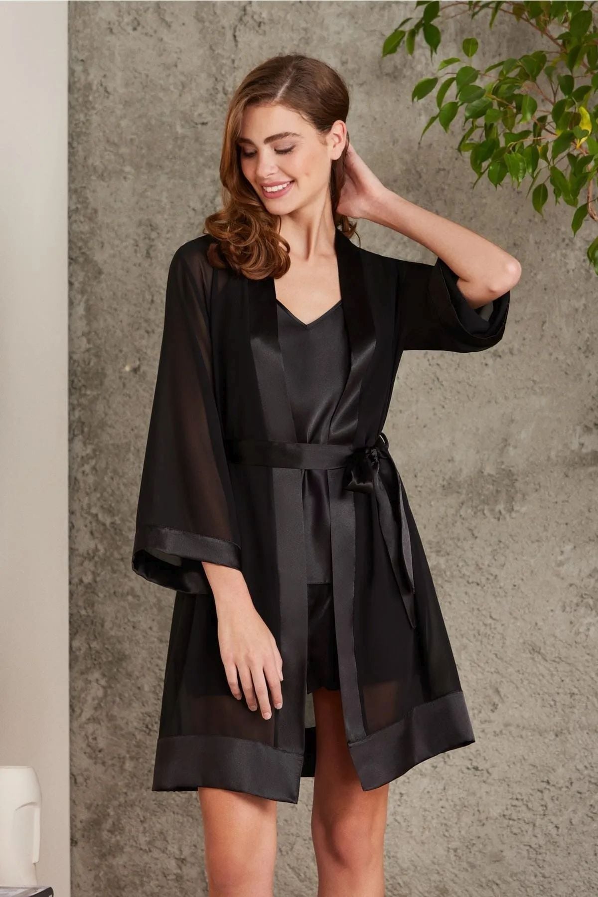 Pierre Cardin 7085 Kadın Siyah Gelin Çeyiz Seti 4'lü Saten Sabahlık Gecelik Şortlu TakımSetlerPierre Cardin