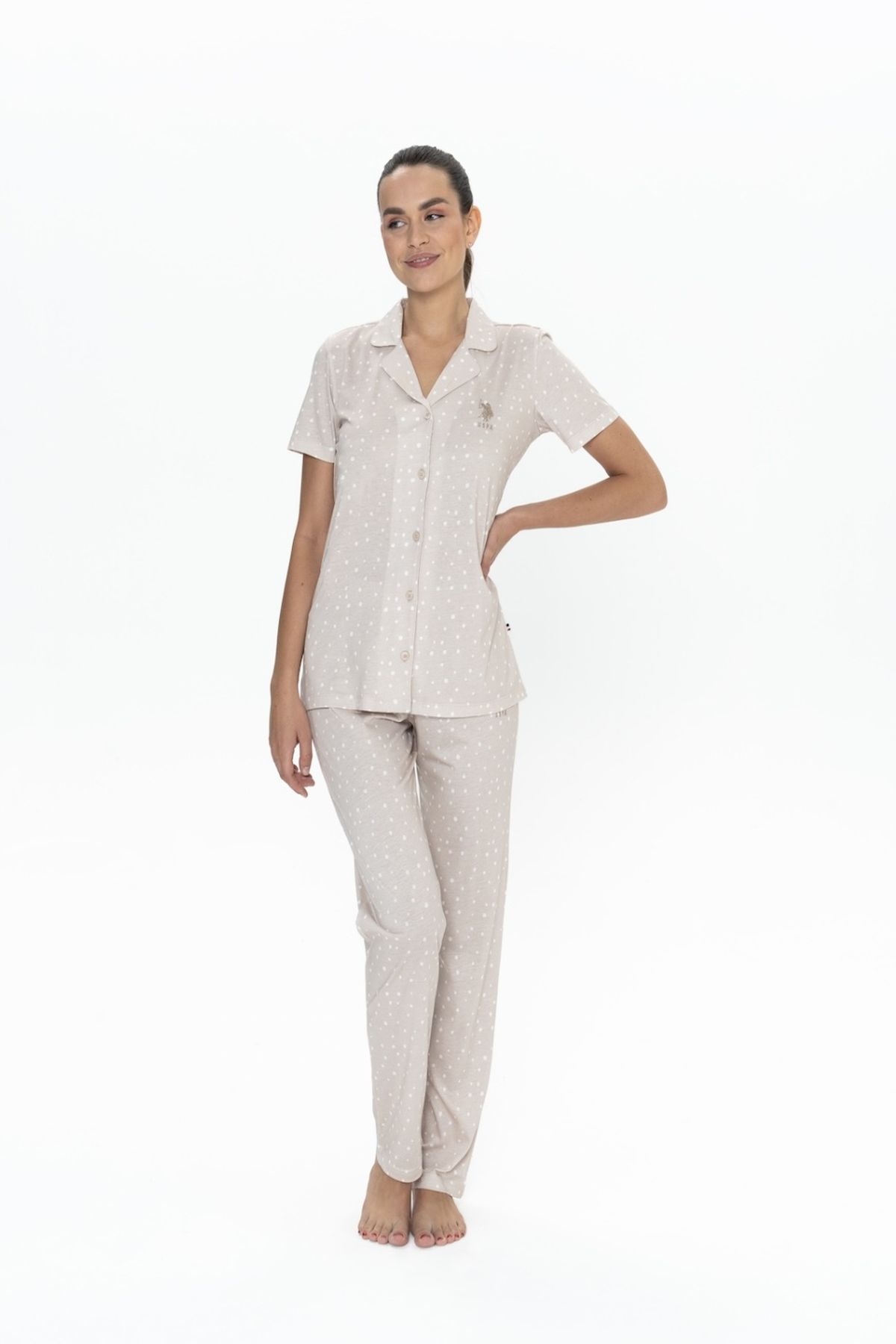 U.S. Polo Assn. 20051 Kadın Bej Kısa Kollu Boydan Patlı Pijama TakımıKadın Pijama TakımıU.S. Polo Assn.