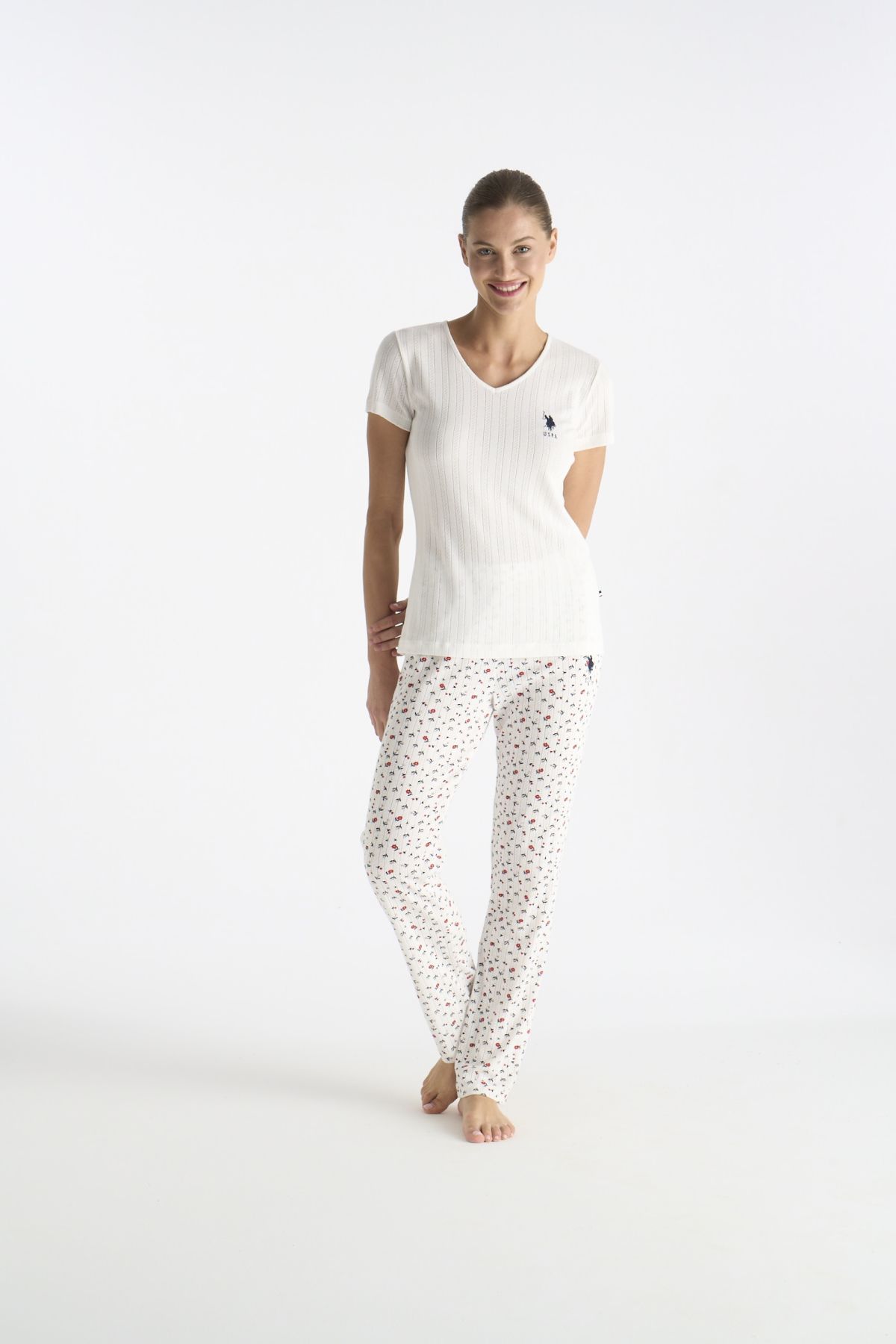 U.S. Polo Assn. 20275 Kadın Ekru Kısa Kollu V Yaka Pijama TakımıKadın Pijama TakımıU.S. Polo Assn.