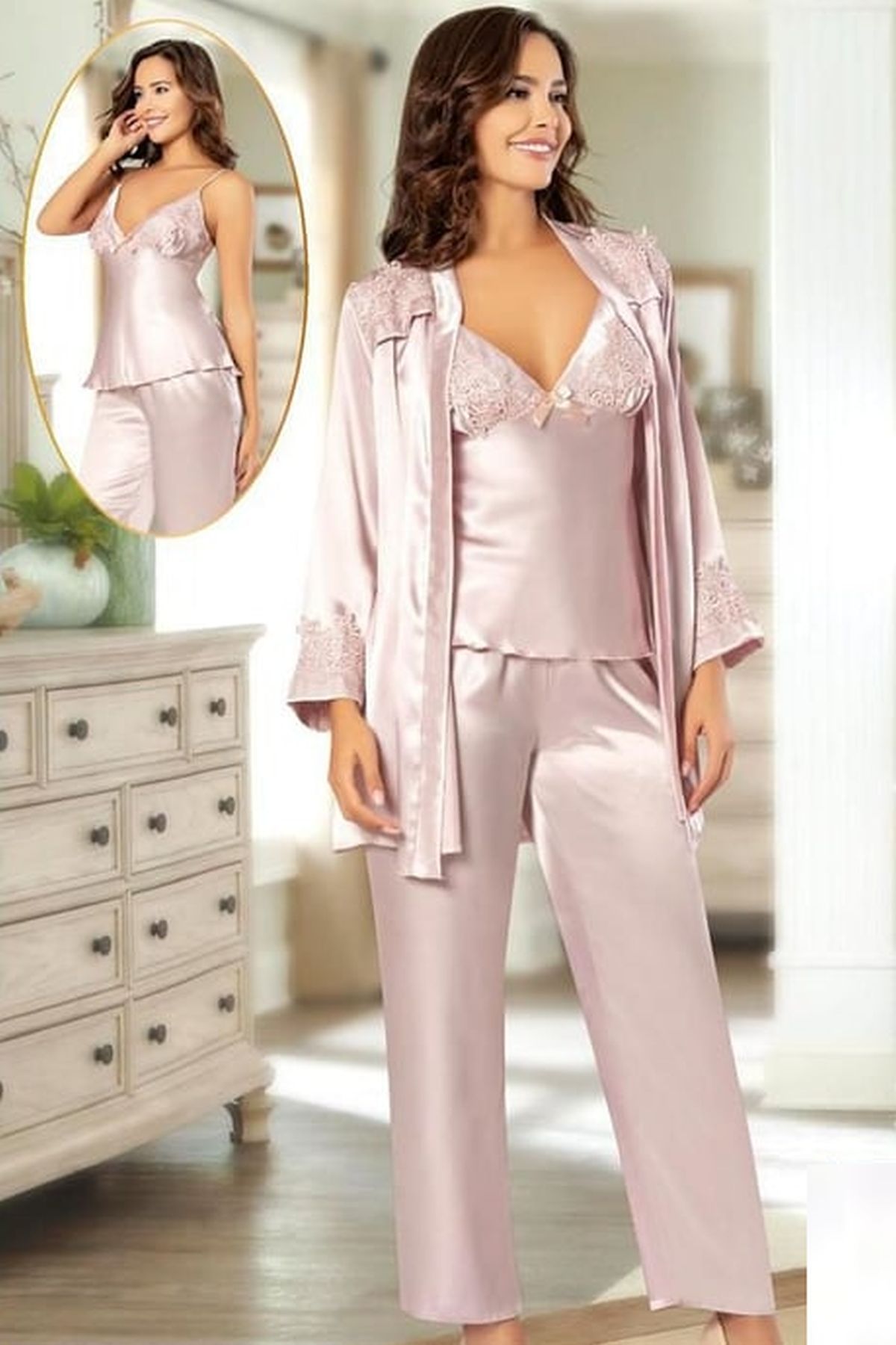 Xses 2102 Kadın Pudra Saten Sabahlıklı Pijama TakımKadın Sabahlıklı Pijama TakımıXses