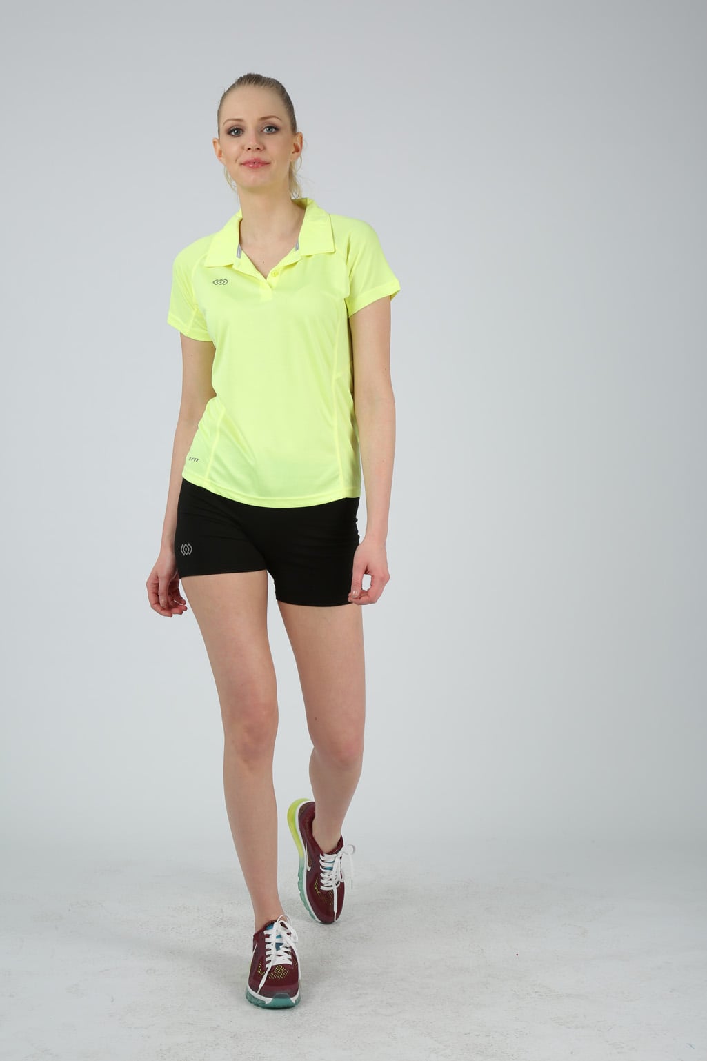 MARİA  BAYAN POLO YAKA T SHIRT