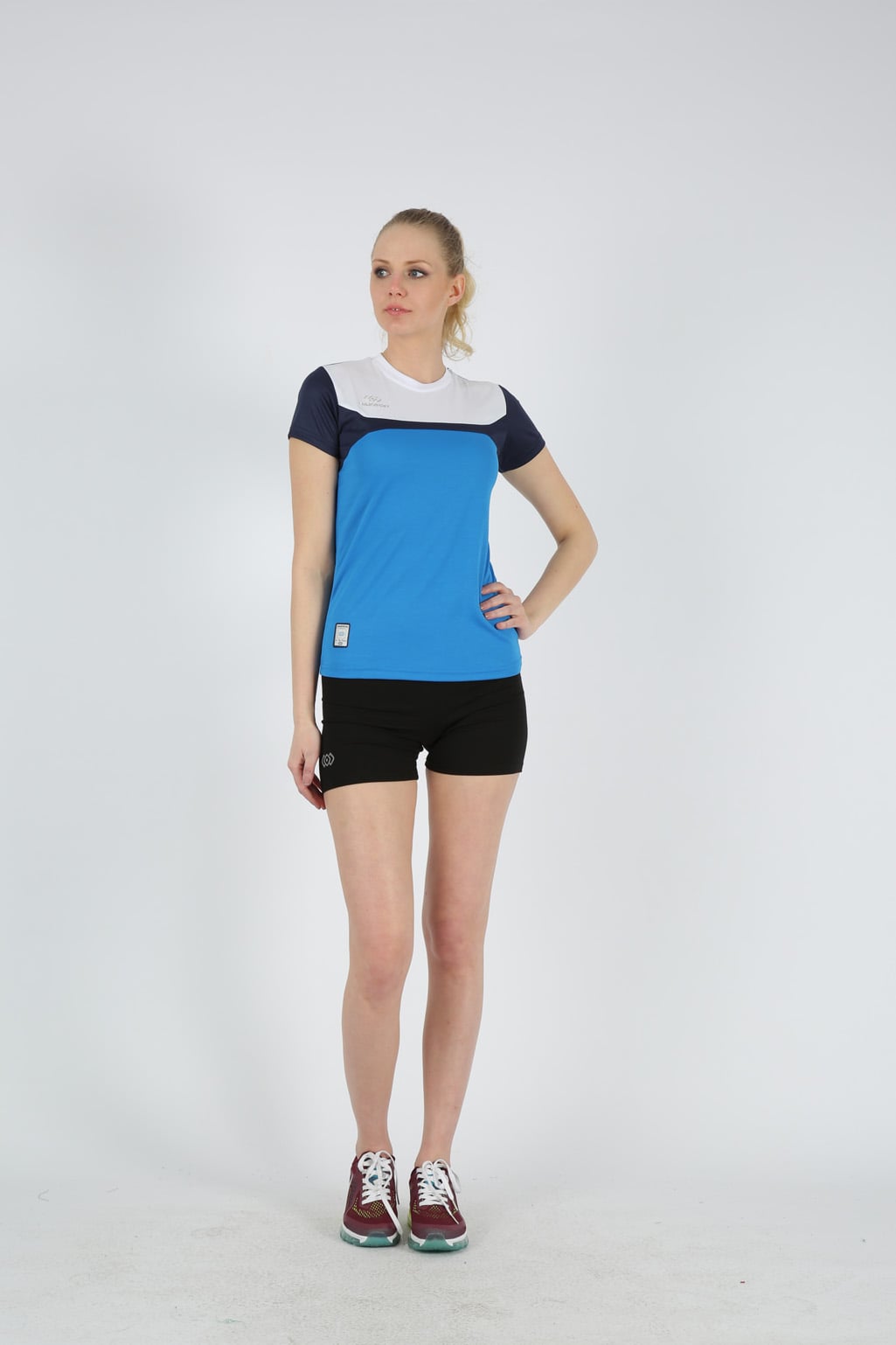 GOLD BAYAN ANTRENMAN T SHIRT