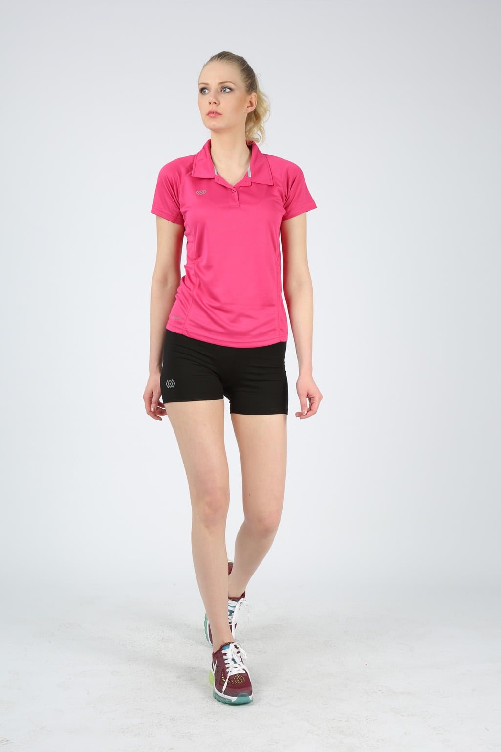 MARİA  BAYAN POLO YAKA T SHIRT