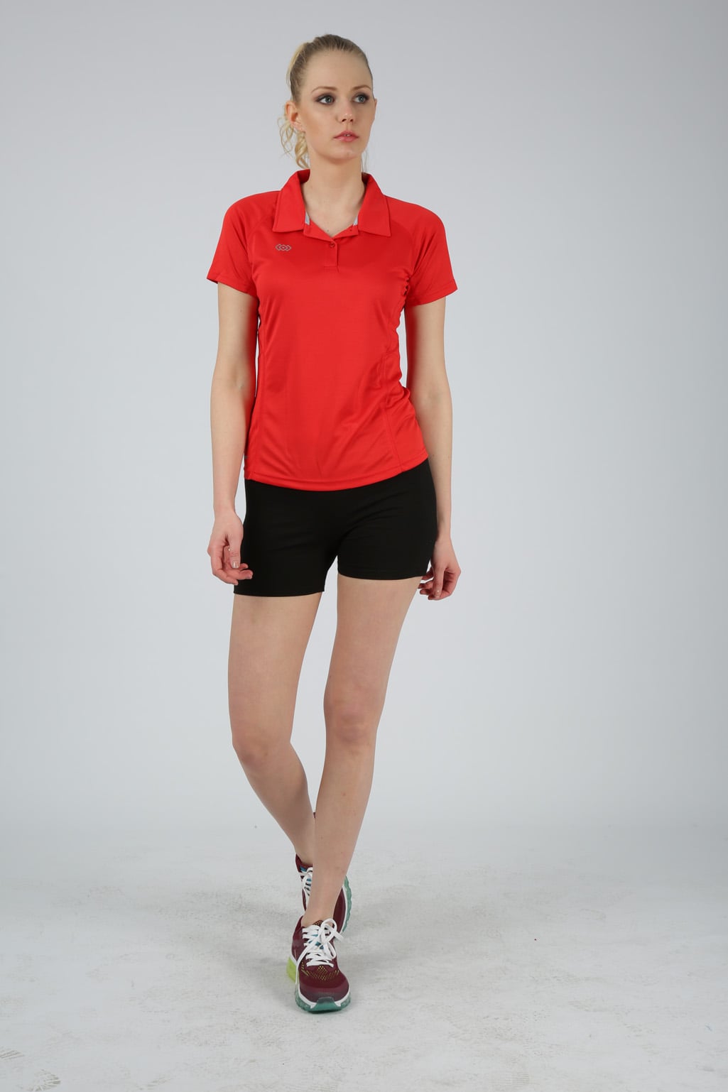 MARİA  BAYAN POLO YAKA T SHIRT