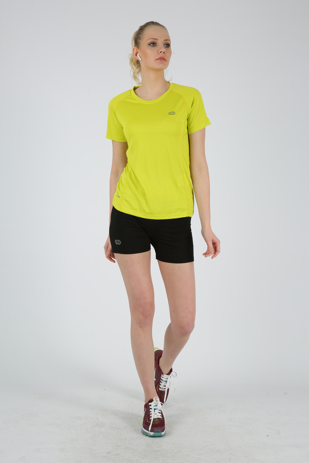 SELENA BAYAN BASIC YAKA T SHIRT