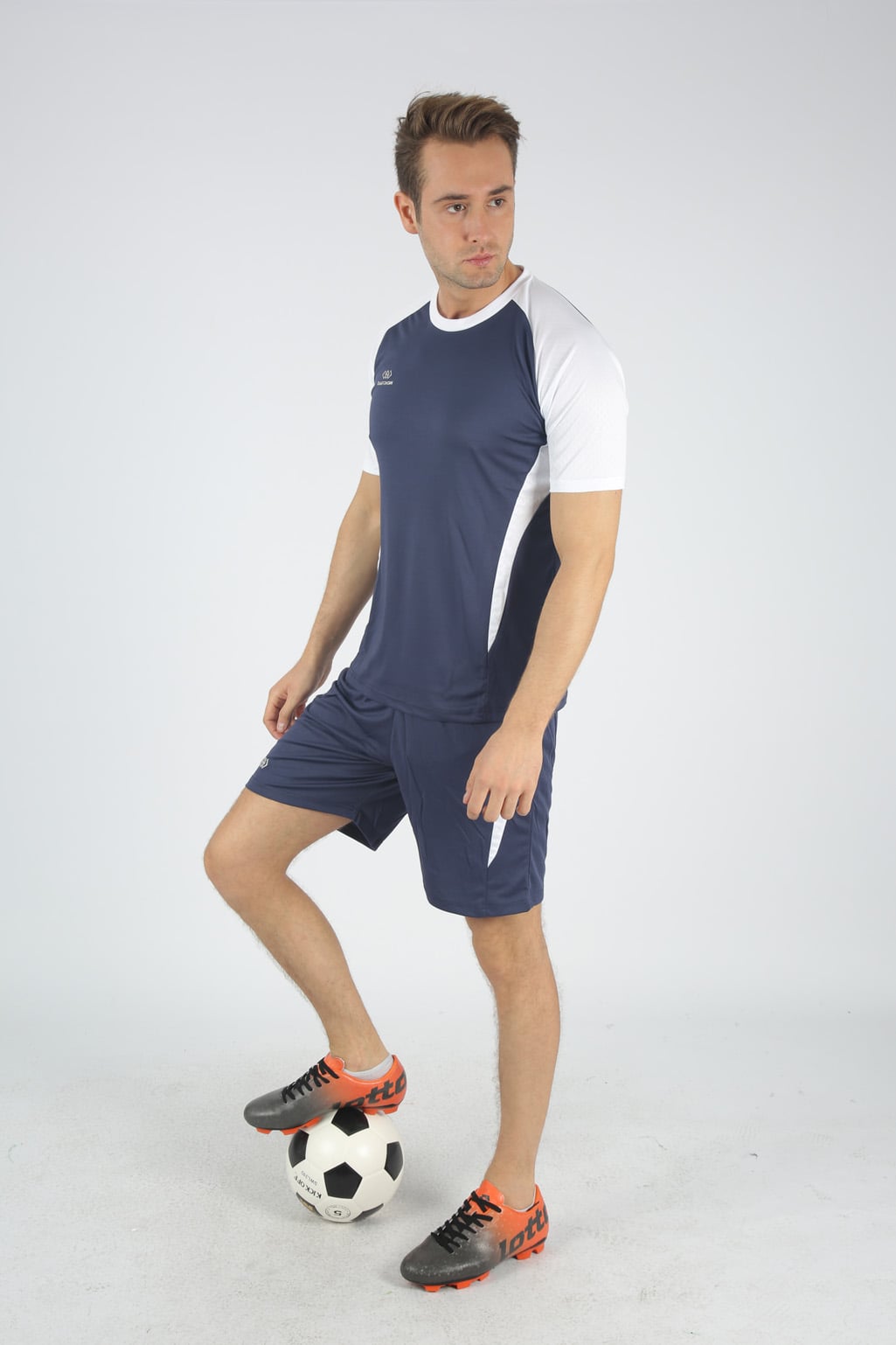 TAYLOR FUTBOL FORMA ŞORT