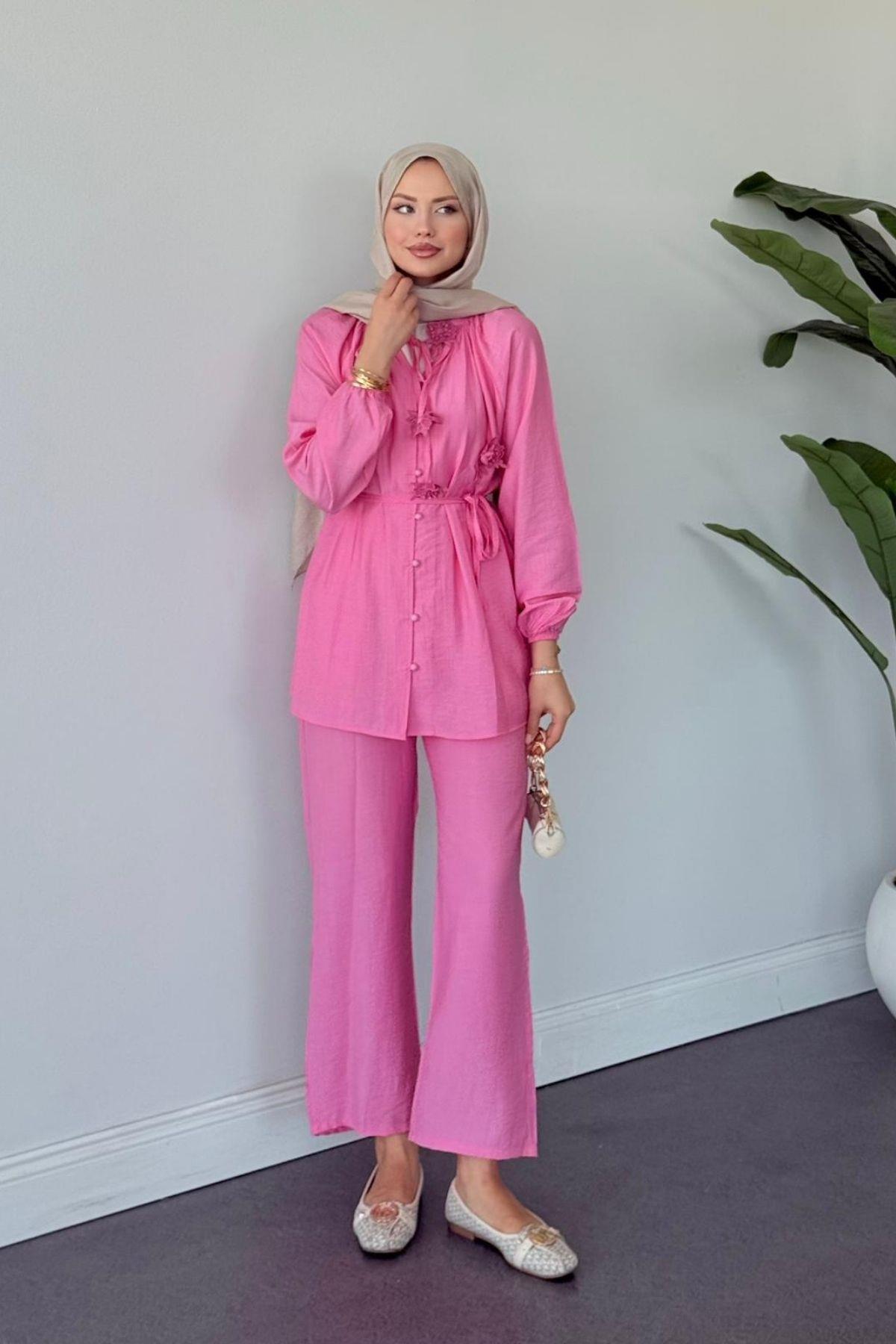  Sedef Pantolonlu Takım Pembe, Fiyatları  Sedef Pantolonlu Takım Pembe- Haza Moda