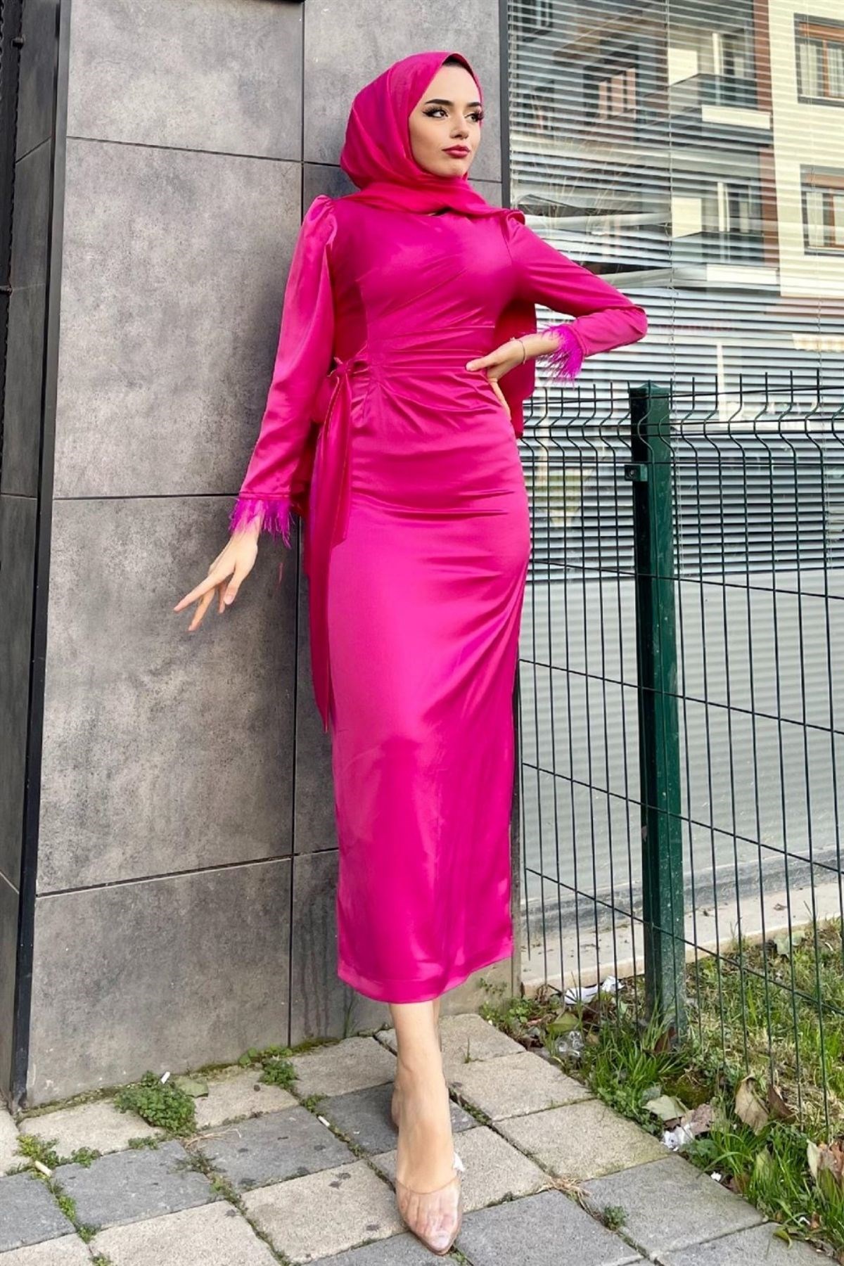 Bella Tüylü Abiye FUŞYA, Fiyatları Bella Tüylü Abiye FUŞYA – Haza Moda | Tesettür Giyim