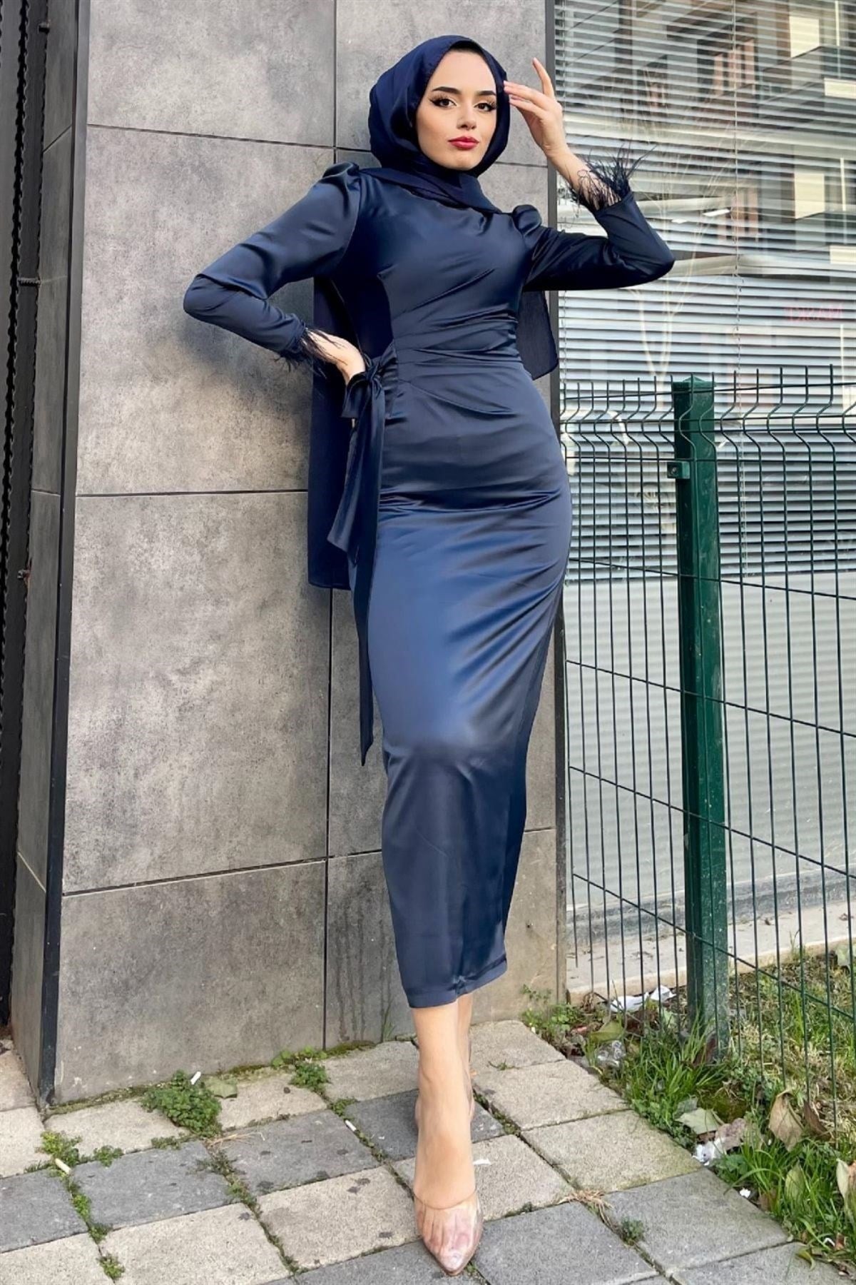 Bella Tüylü Abiye LACİVERT, Fiyatları Bella Tüylü Abiye LACİVERT – Haza Moda | Tesettür Giyim