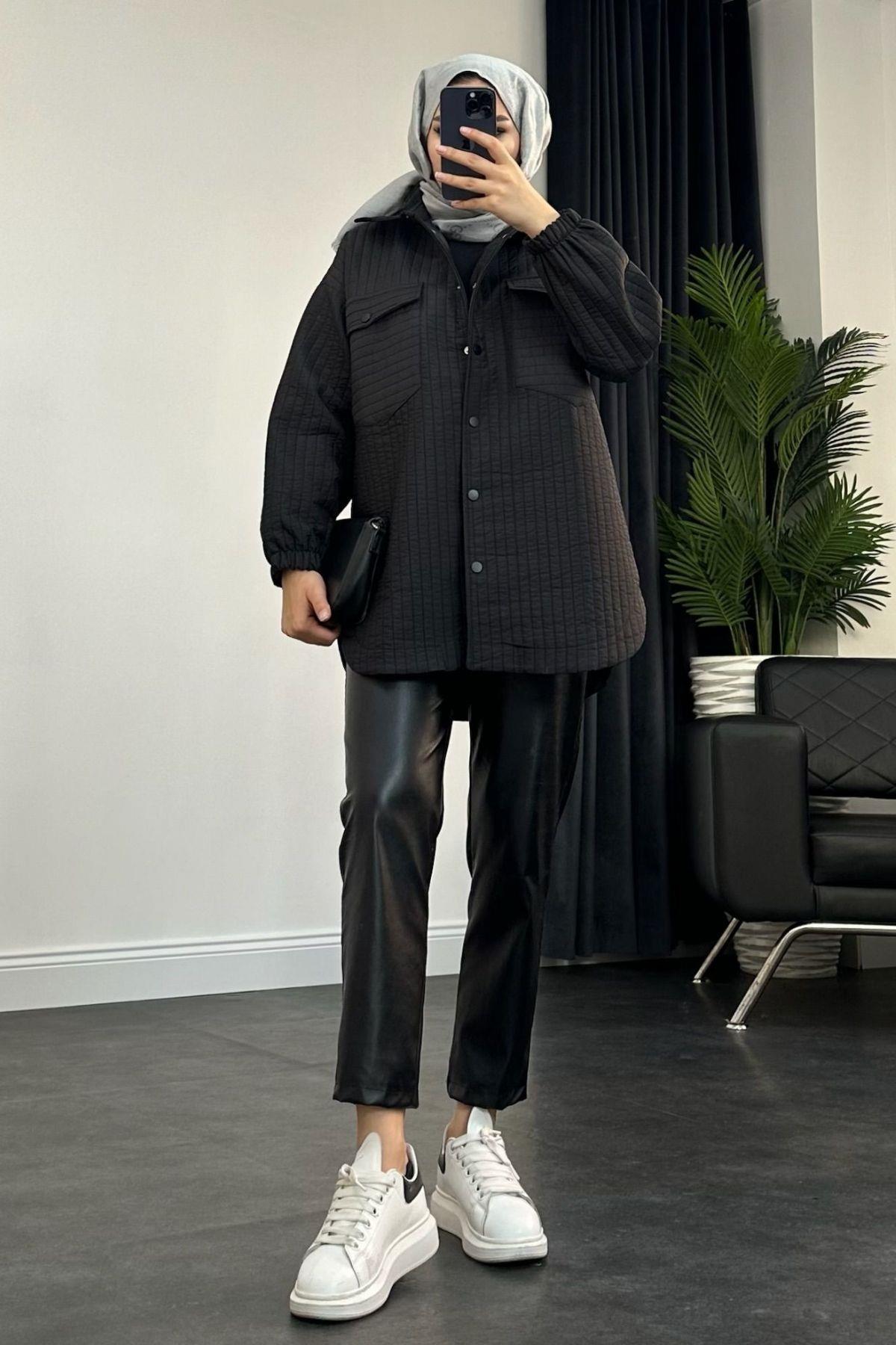 سترة باب جيوب سوداء