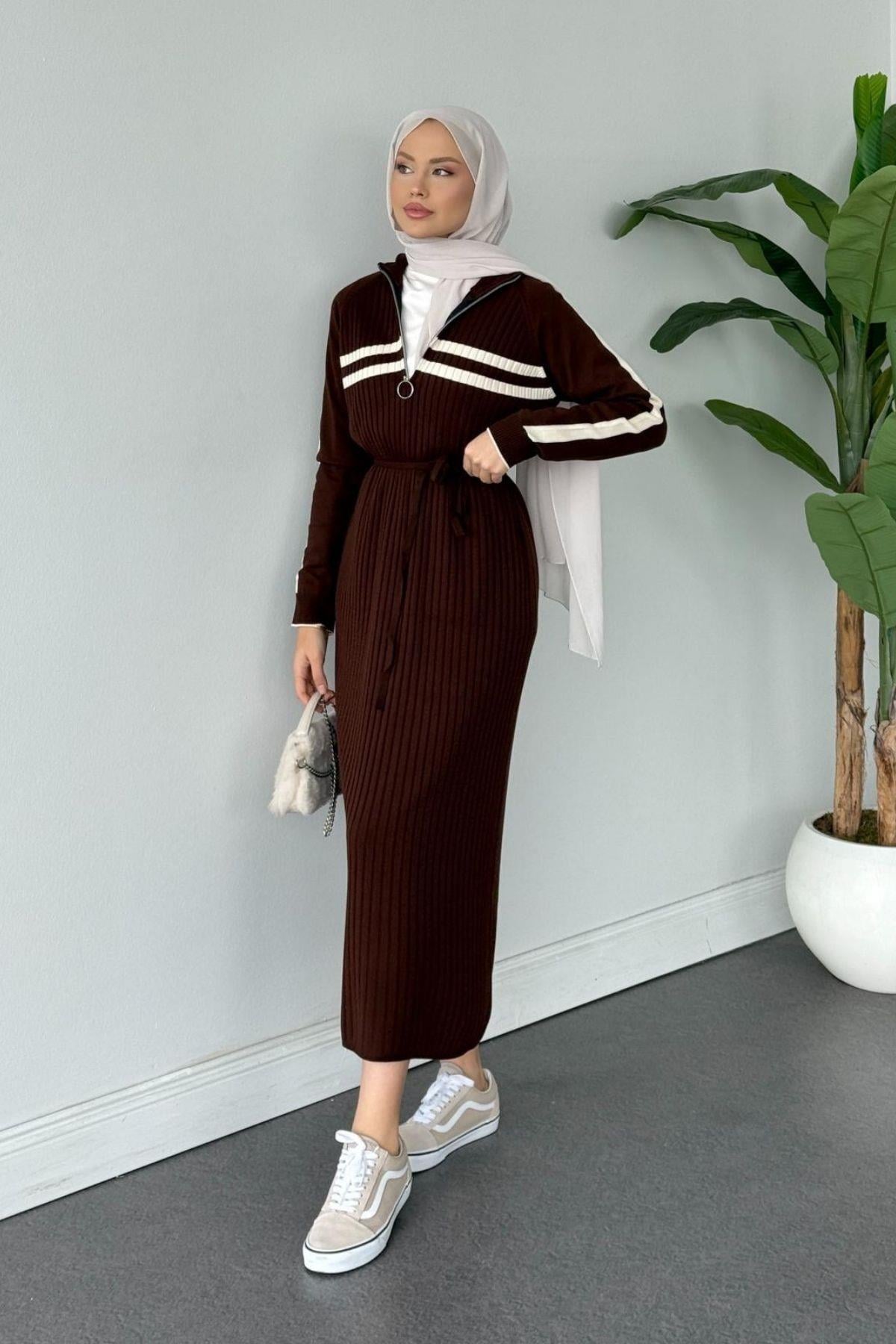Çizgili Fitili Spor Elbise Acıkahve, Fiyatları Samira Kapşonlu Spor Elbise Bordo- Haza Moda