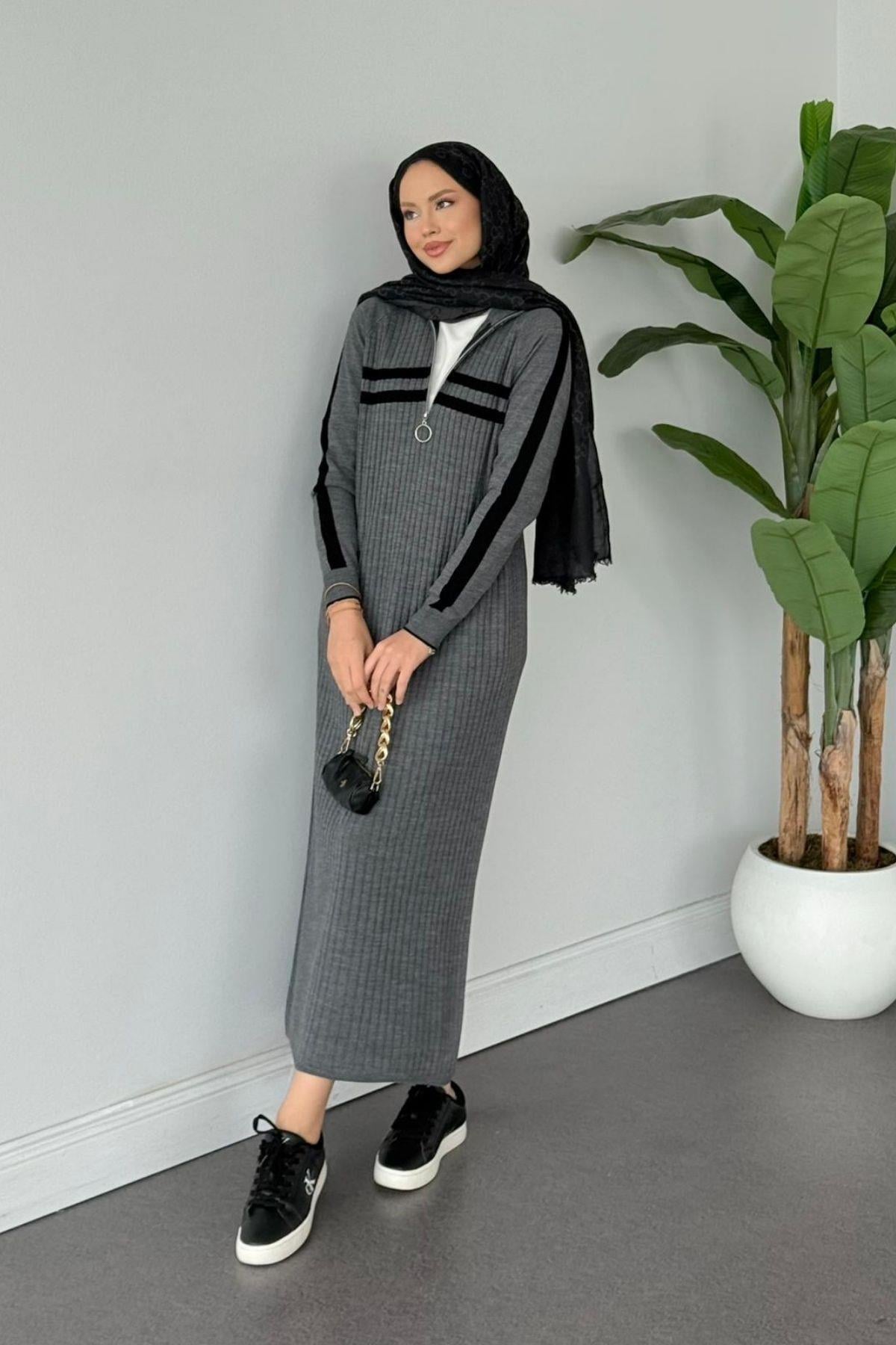Çizgili Fitili Spor Elbise Füme, Fiyatları Samira Kapşonlu Spor Elbise Bordo- Haza Moda