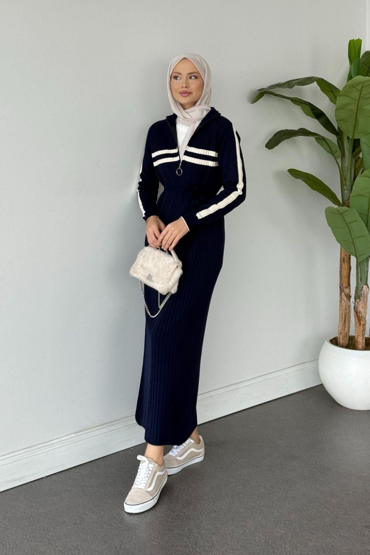 Çizgili Fitili Spor Elbise Lacivert, Fiyatları Samira Kapşonlu Spor Elbise Bordo- Haza Moda