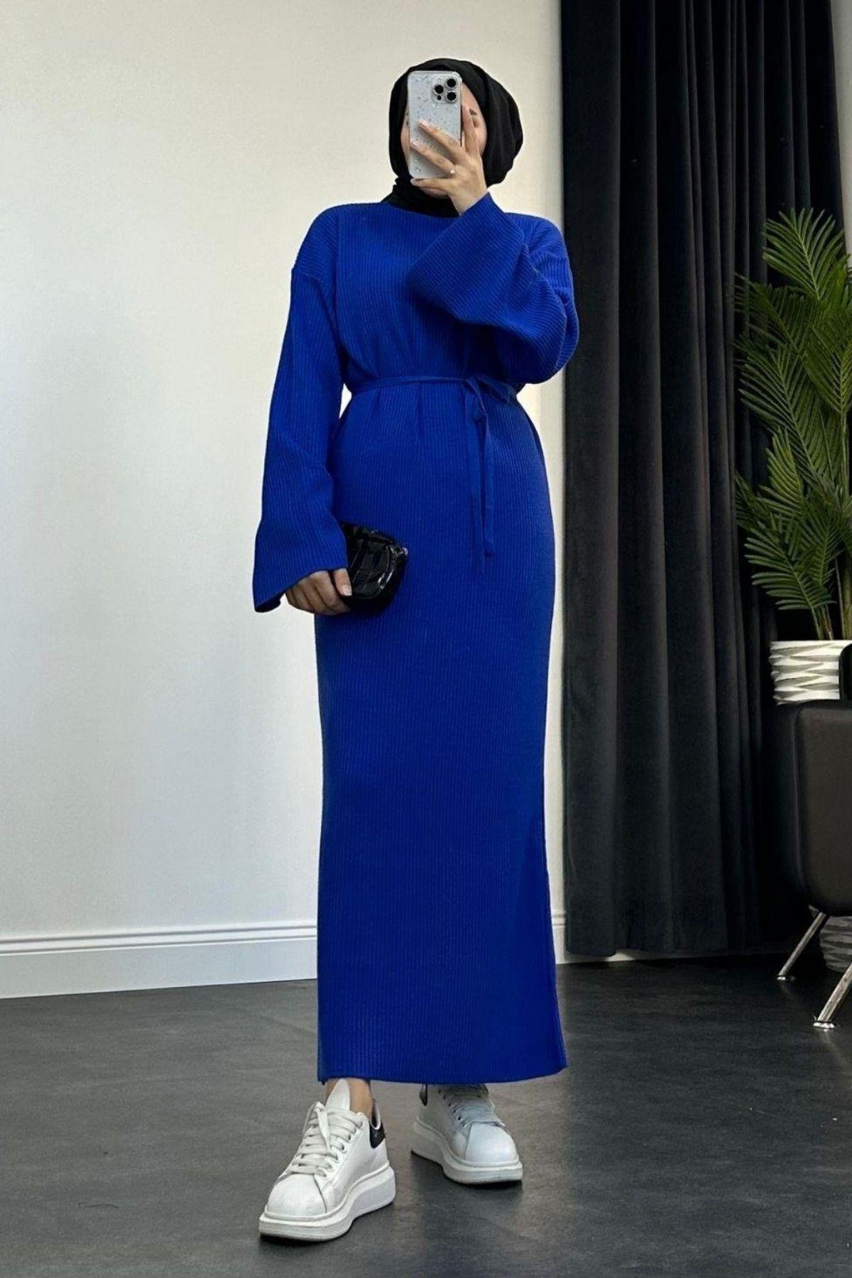 فستان كلارا التريكو ساكس