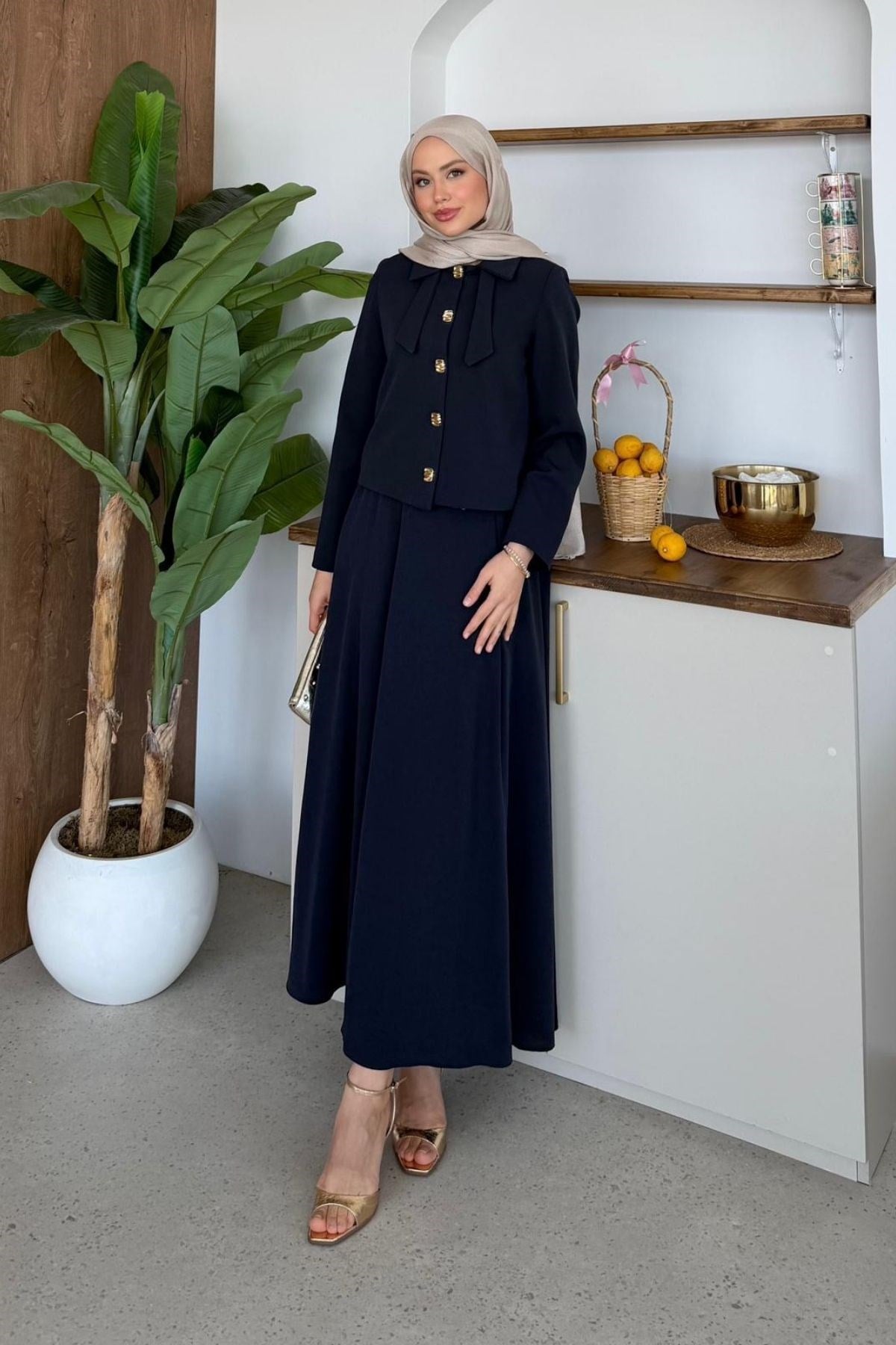 Fiyonk Yaka Etekli Takım Lacivert , Fiyatları Fiyonk Yaka Etekli Takım Lacivert | Haza Moda