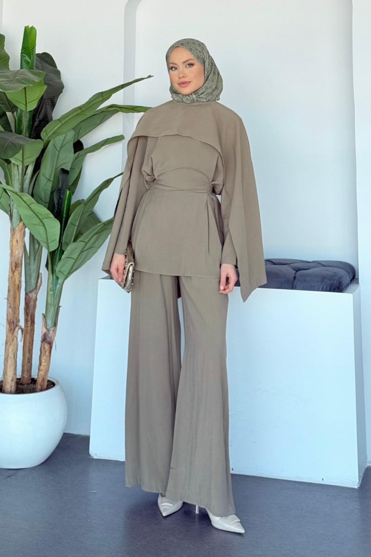 Givensi Pelerinli Takım Mint, Fiyatları 