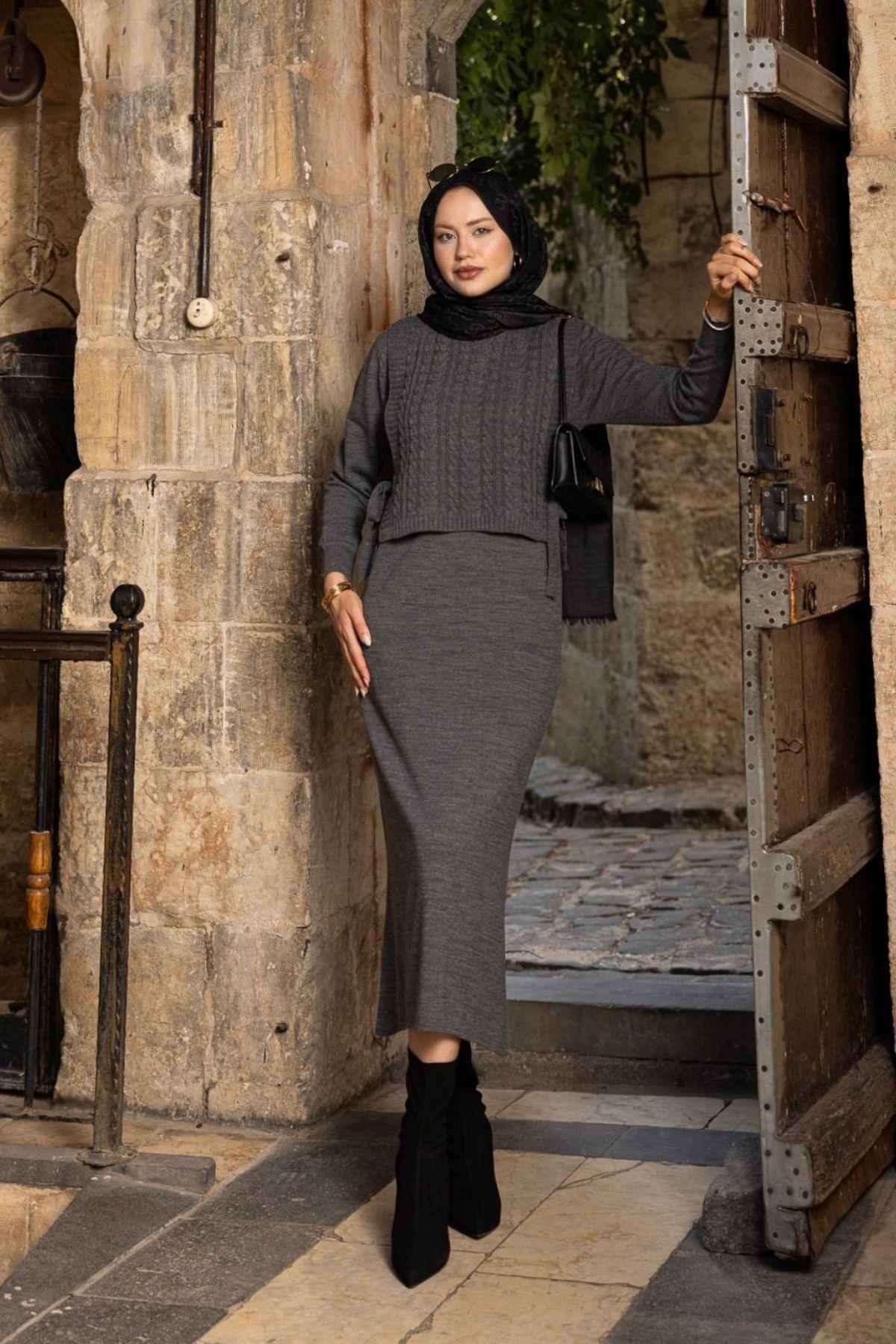 Gülben Crop Detaylı Elbise Füme, Fiyatları Gülben Crop Detaylı Elbise Füme - Haza Moda