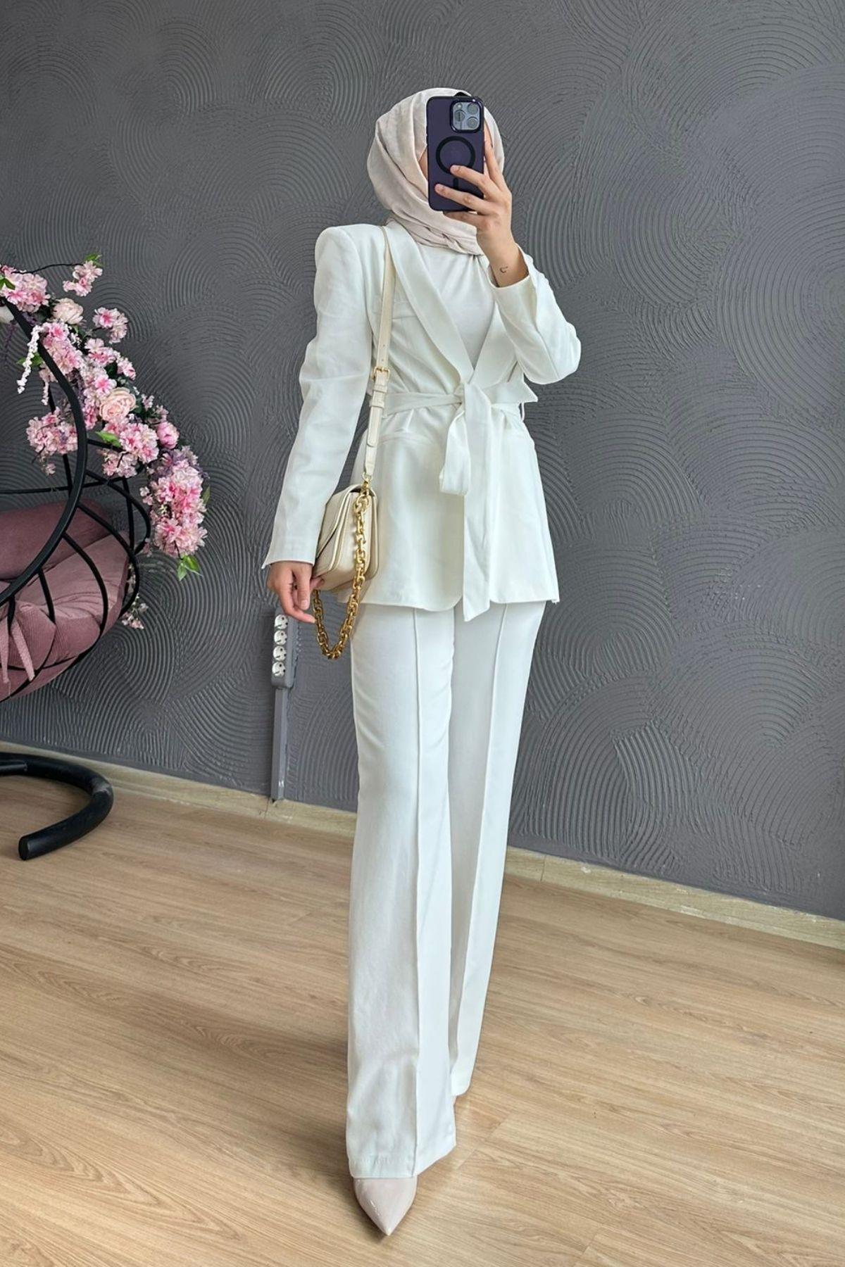 Kemerli Palazzo Takım Beyaz, Fiyatları Kemerli Palazzo Takım Beyaz – Haza Moda | Tesettür Giyim