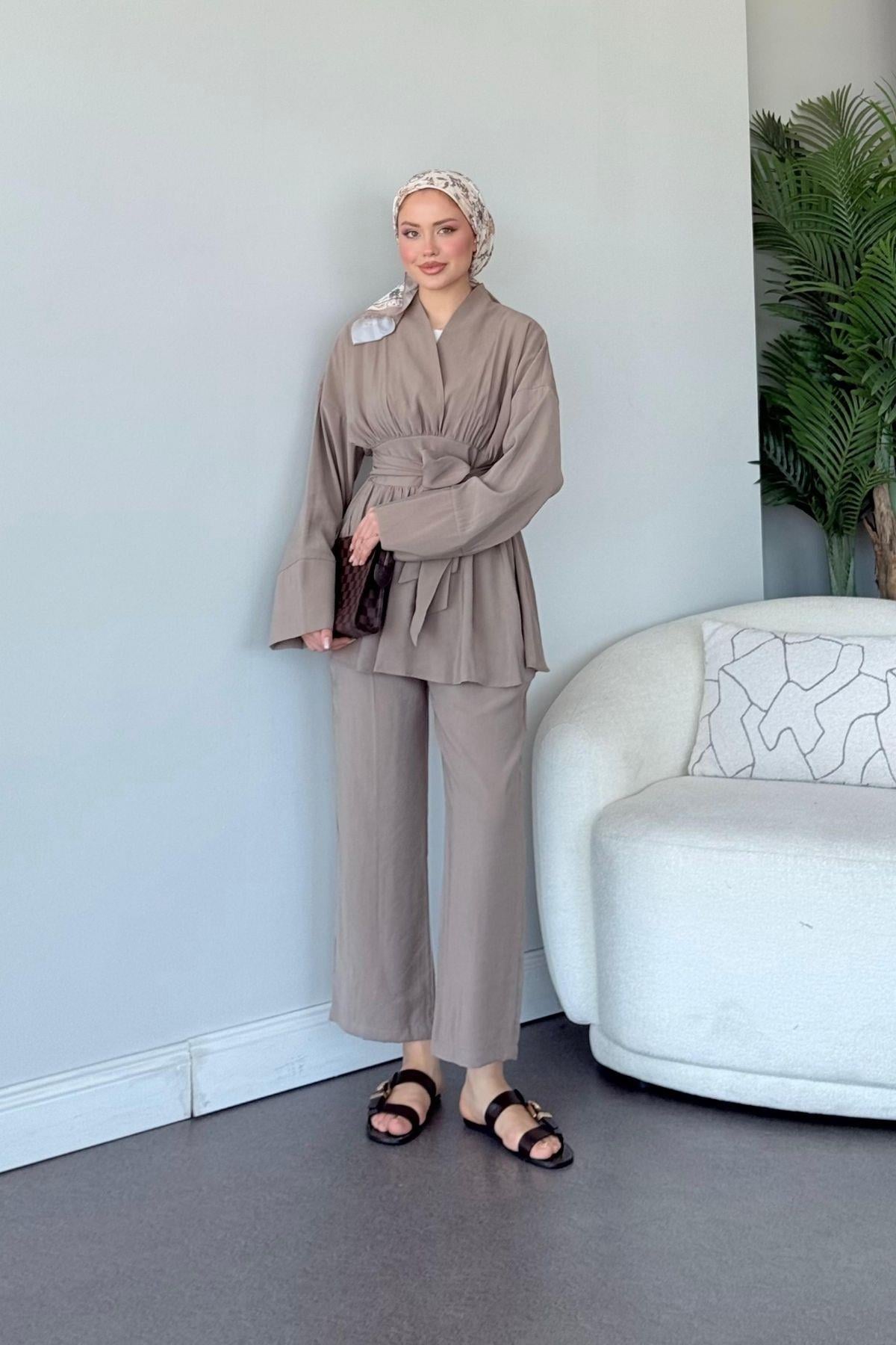 Model Kuşaklı Takım Vizon, Fiyatları Model Kuşaklı Takım  Vizon- Haza Moda