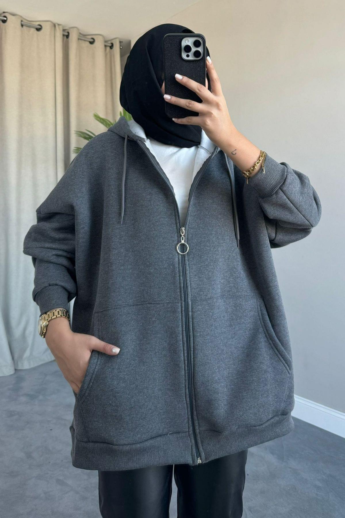 العرق كبير الحجم المدخن