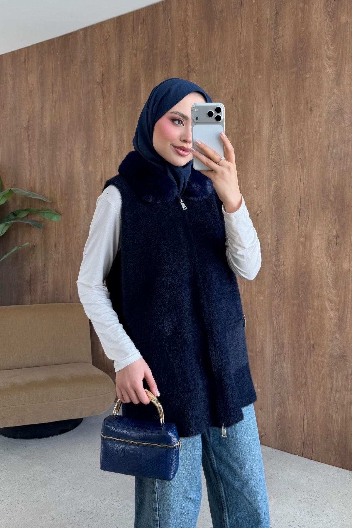 Soft Yakası Kürklü Yelek Lacivert , Fiyatları Soft Yakası Kürklü Yelek Lacivert  | Haza Moda