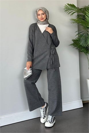 Match String Knit Set Gray
