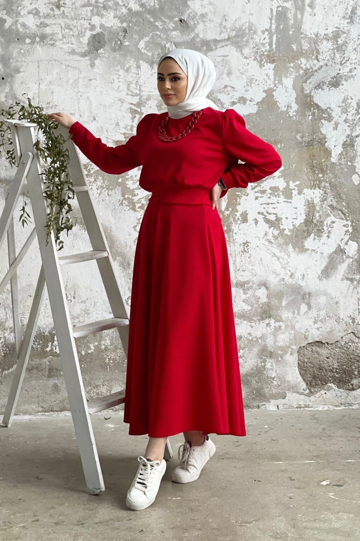 Elissa Etekli Takım Kırmızı – Haza Moda | Tesettür Giyim
