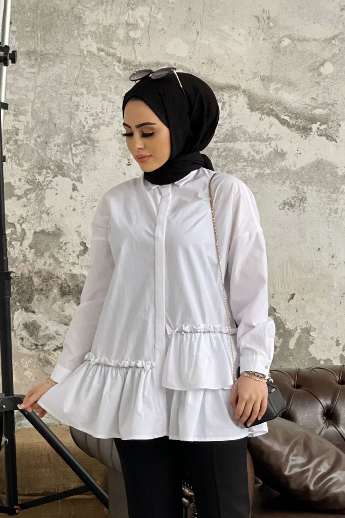 Fırfır Taşlı Gömlek Beyaz – Haza Moda | Tesettür Giyim