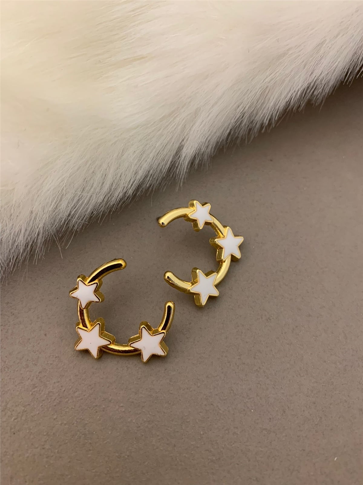 Beyaz Yıldızlar Küpe