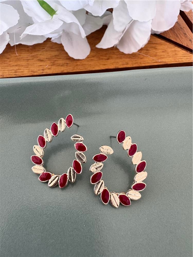 Bordo Gold Yapraklı Kıvrık Küpe