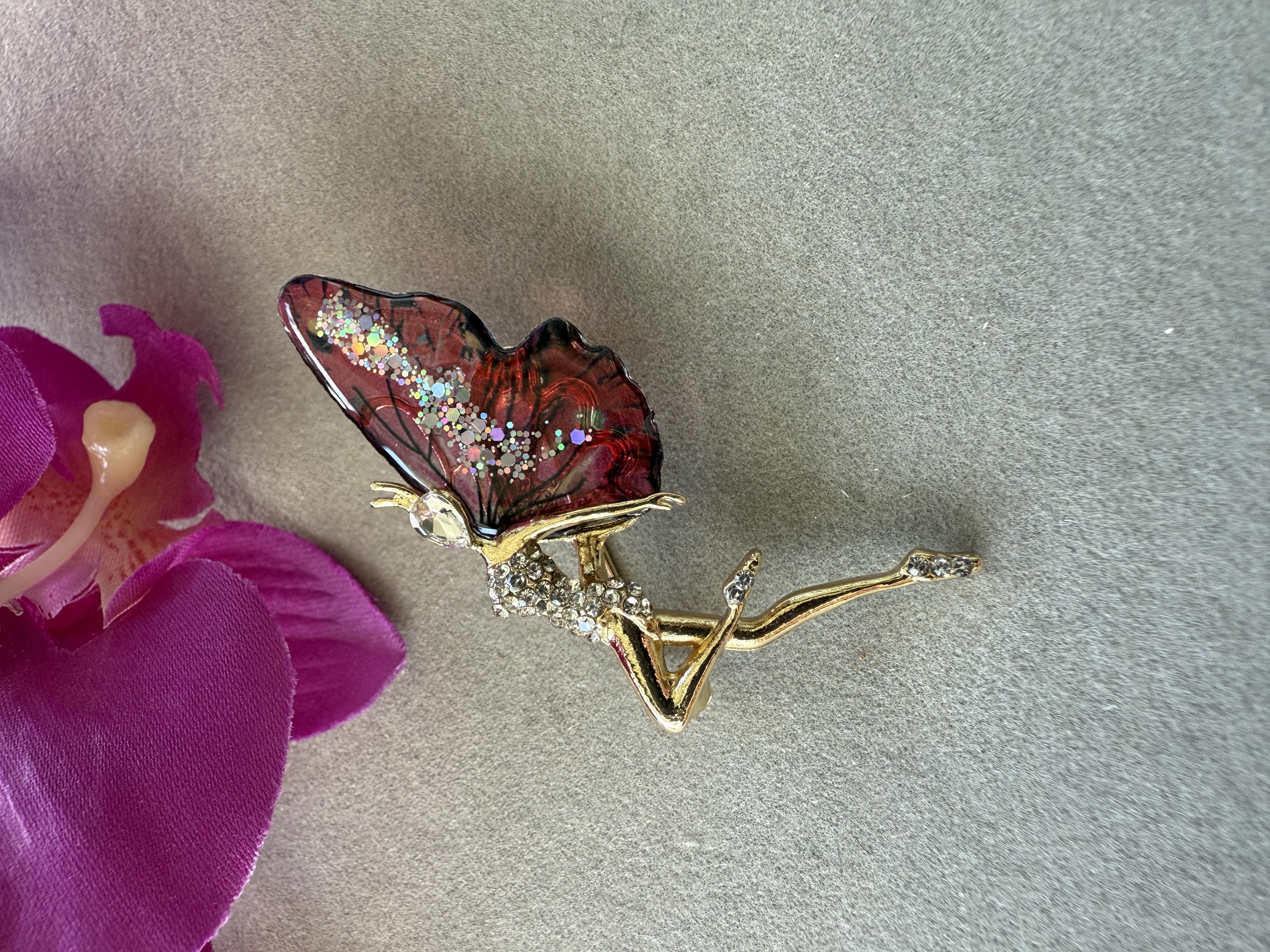 Bordo Kanatlı Kız Broş