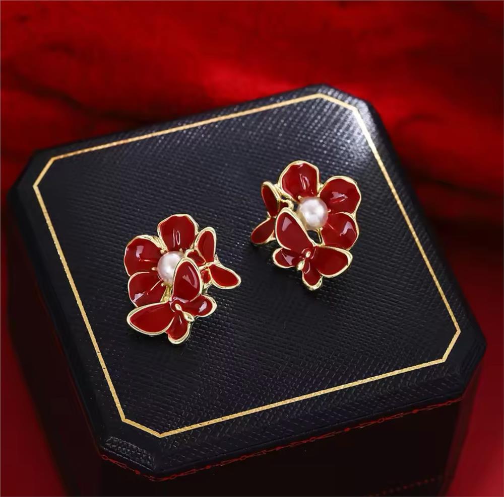 Bordo Kelebek ve Çiçek Küpe