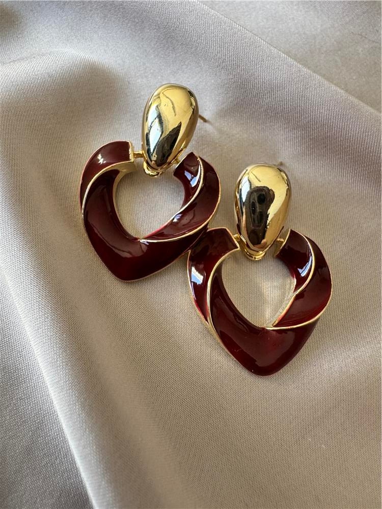 Bordo Kıvrımlı Gold Küpe