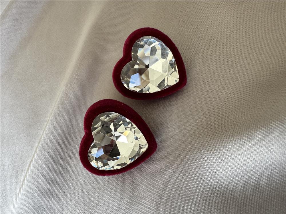 Bordo Taşlı Kalp Küpe
